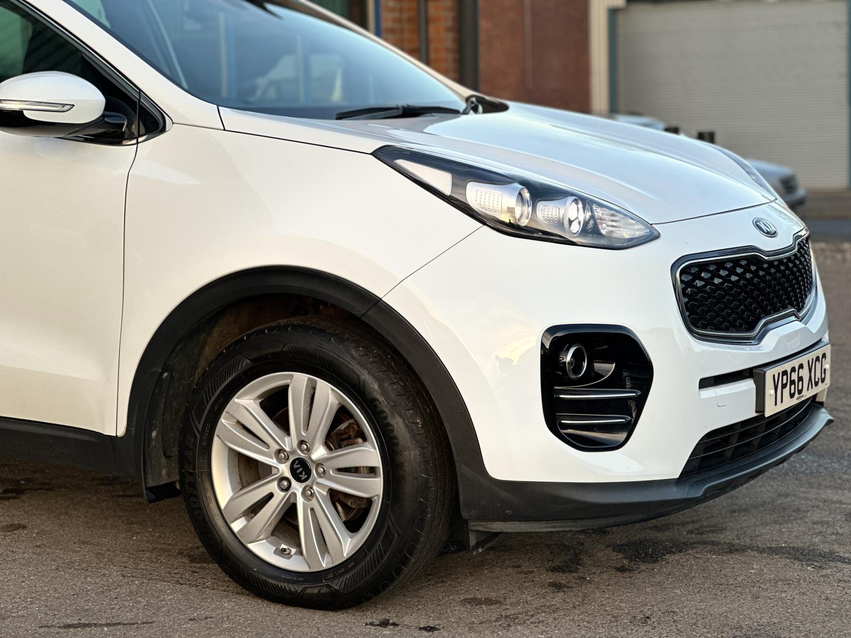 Kia Sportage 1.7 CRDi 2 SUV 5dr Diesel Manual Euro 6 (s/s) (114 bhp)