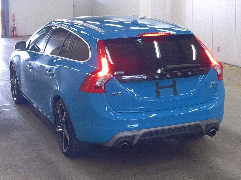 Volvo V60 3.0 T6 R-Design Lux Nav Estate 5dr Petrol Geartronic AWD Euro 5 (304 ps)