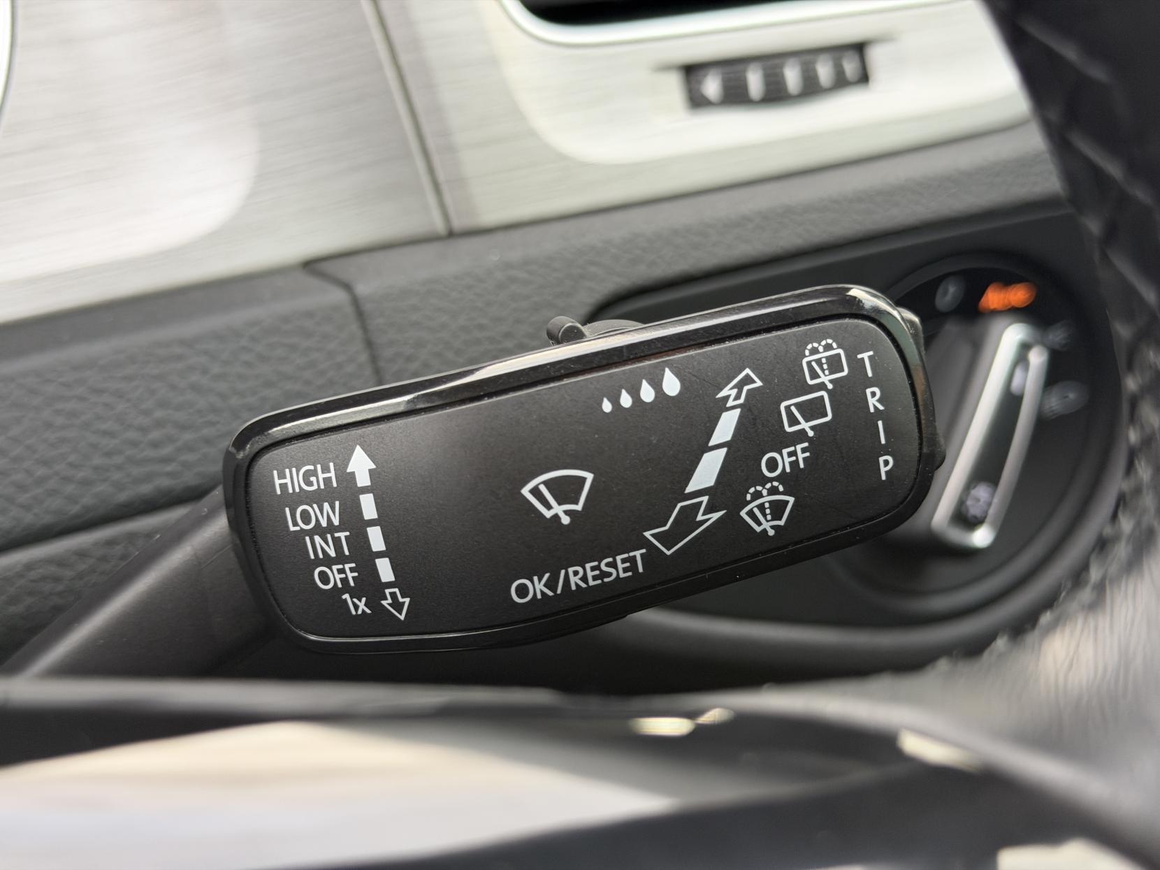 Volkswagen Golf 1.2 TSI BlueMotion Tech S Estate 5dr Petrol DSG Euro 5 (s/s) (105 ps)