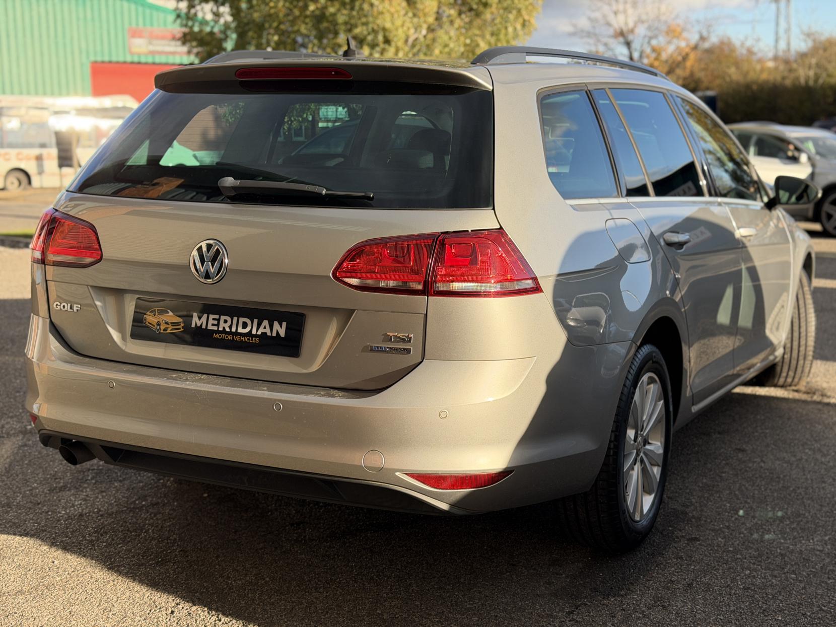 Volkswagen Golf 1.2 TSI BlueMotion Tech S Estate 5dr Petrol DSG Euro 5 (s/s) (105 ps)