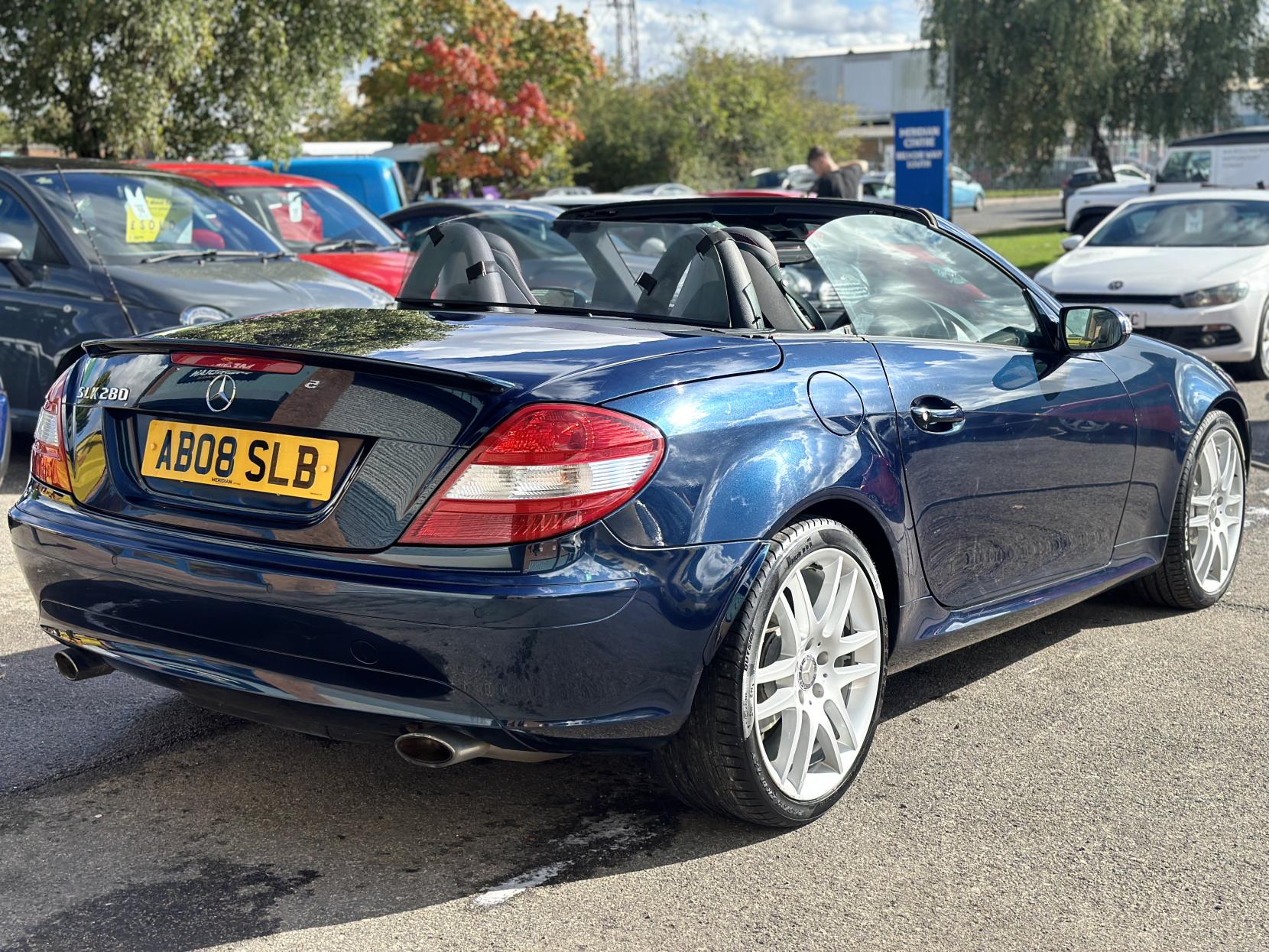 Mercedes-Benz SLK 3.0 SLK280 Convertible 2dr Petrol G-Tronic Euro 5 (231 ps)