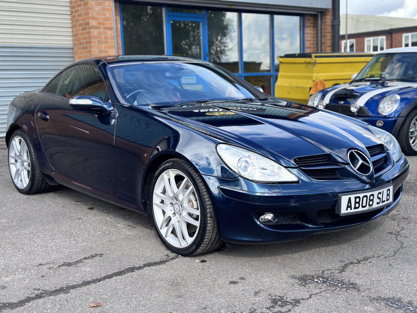 Mercedes-Benz SLK 3.0 SLK280 Convertible 2dr Petrol G-Tronic Euro 5 (231 ps)