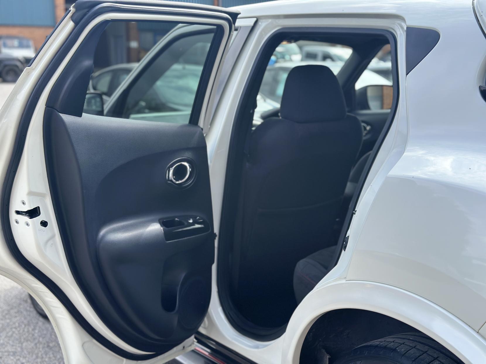 Nissan Juke 1.6 DIG-T Nismo RS SUV 5dr Petrol Manual Euro 5 (218 ps)