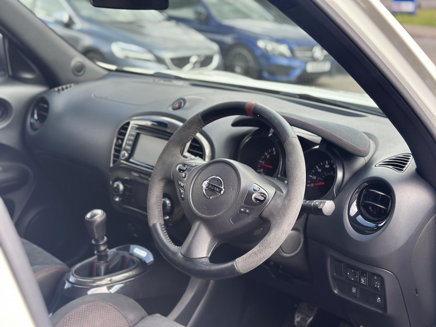 Nissan Juke 1.6 DIG-T Nismo RS SUV 5dr Petrol Manual Euro 5 (218 ps)