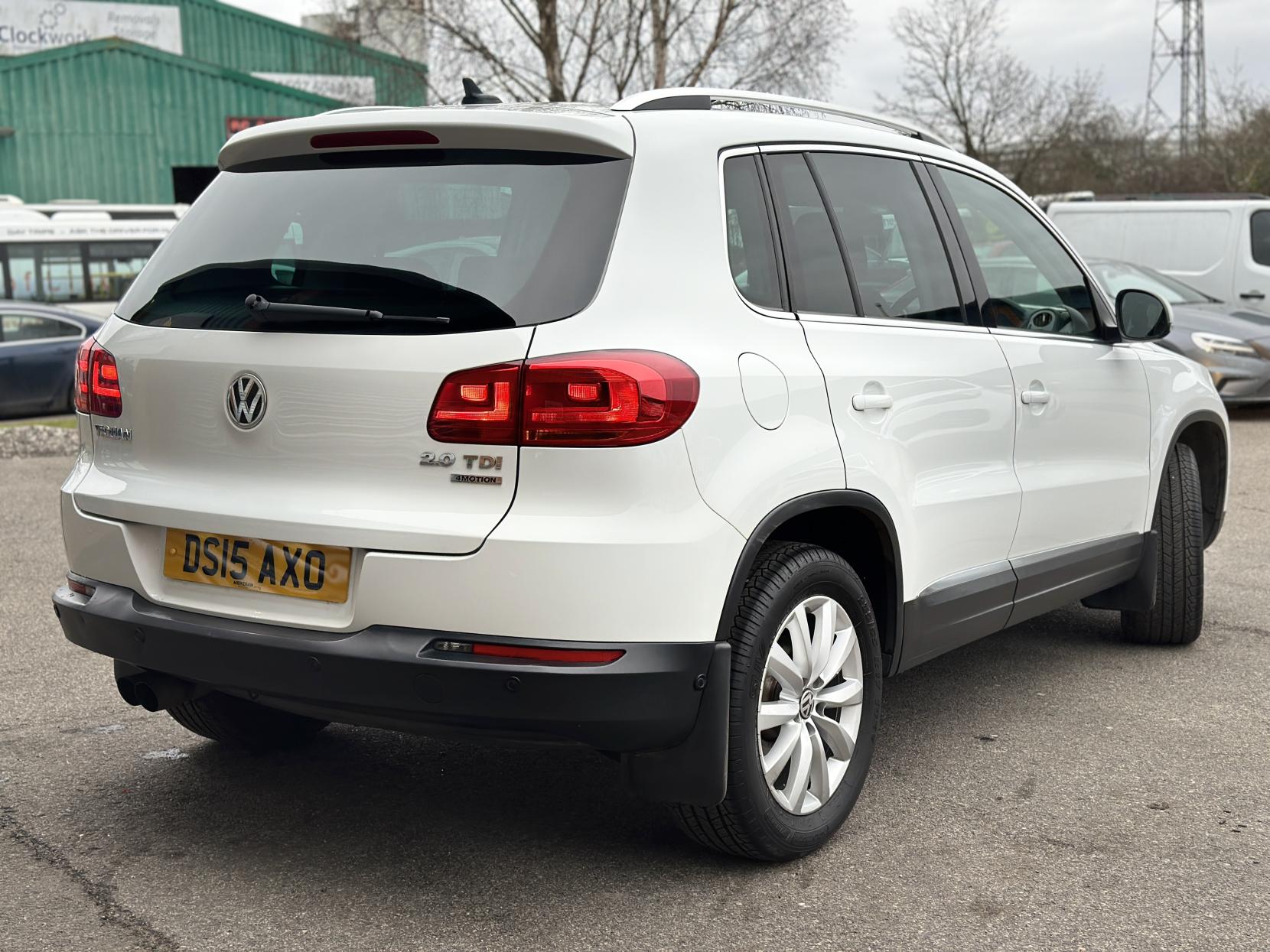 Volkswagen Tiguan 2.0 TDI BlueMotion Tech Match SUV 5dr Diesel DSG 4WD Euro 5 (s/s) (140 ps)