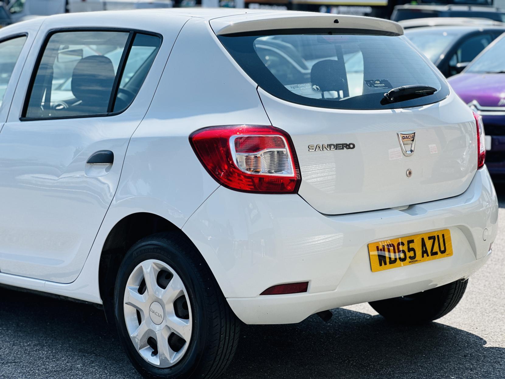 Dacia Sandero 1.5 dCi Ambiance Hatchback 5dr Diesel Manual Euro 6 (s/s) (90 ps)