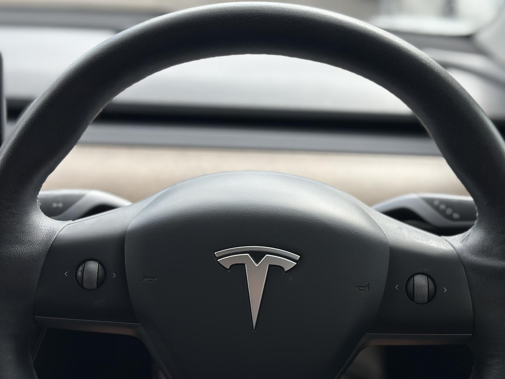 Tesla Model 3 Standard Range Plus Saloon 4dr Electric Auto RWD (241 bhp)