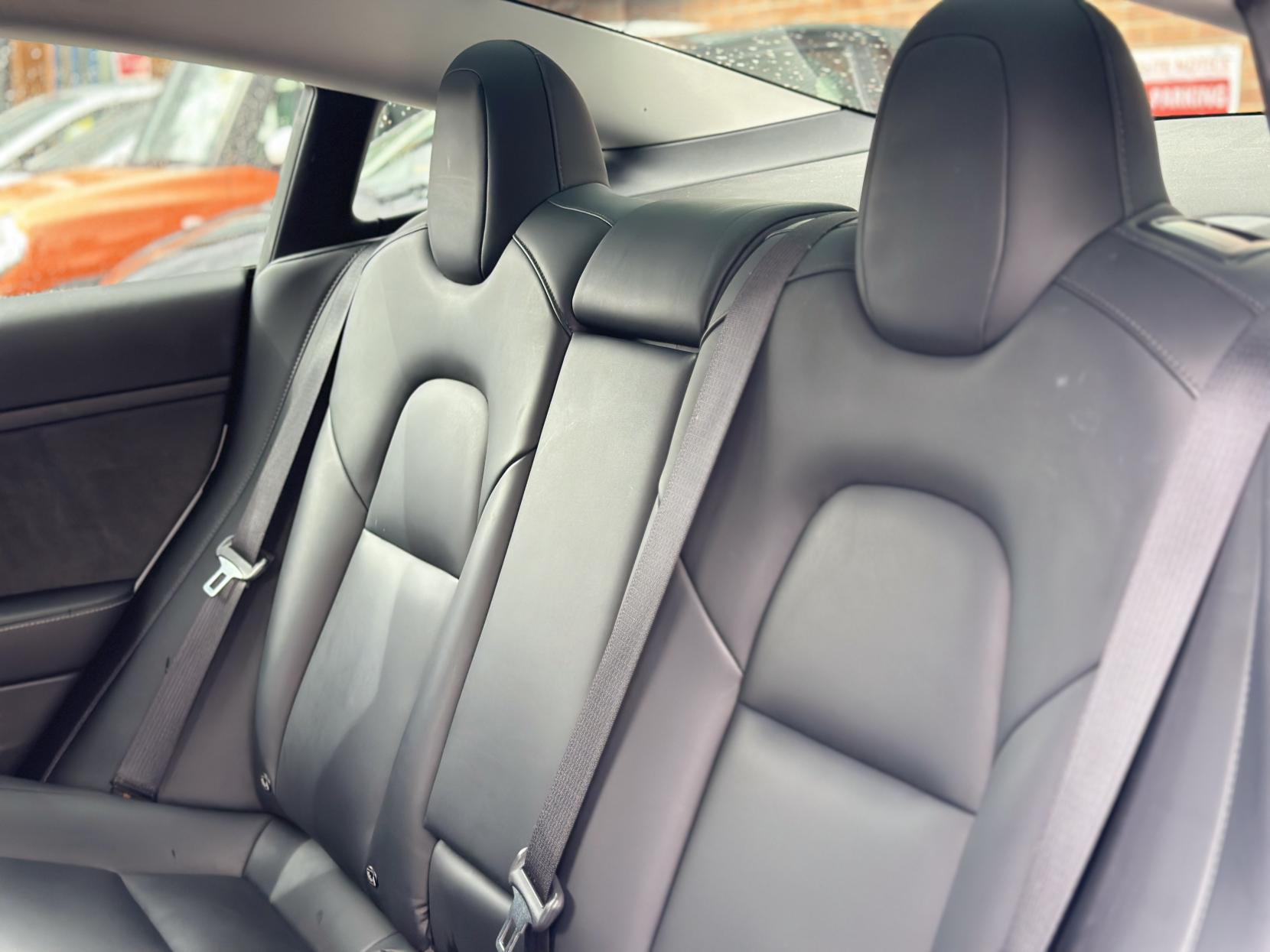 Tesla Model 3 Standard Range Plus Saloon 4dr Electric Auto RWD (241 bhp)