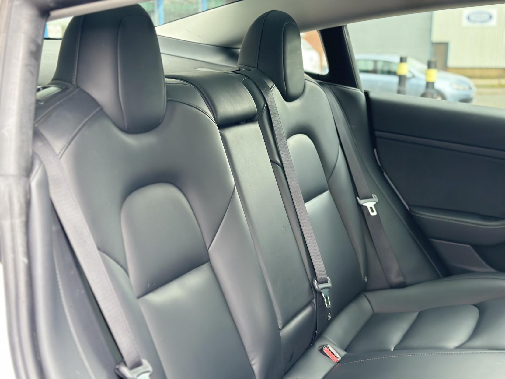 Tesla Model 3 Standard Range Plus Saloon 4dr Electric Auto RWD (241 bhp)
