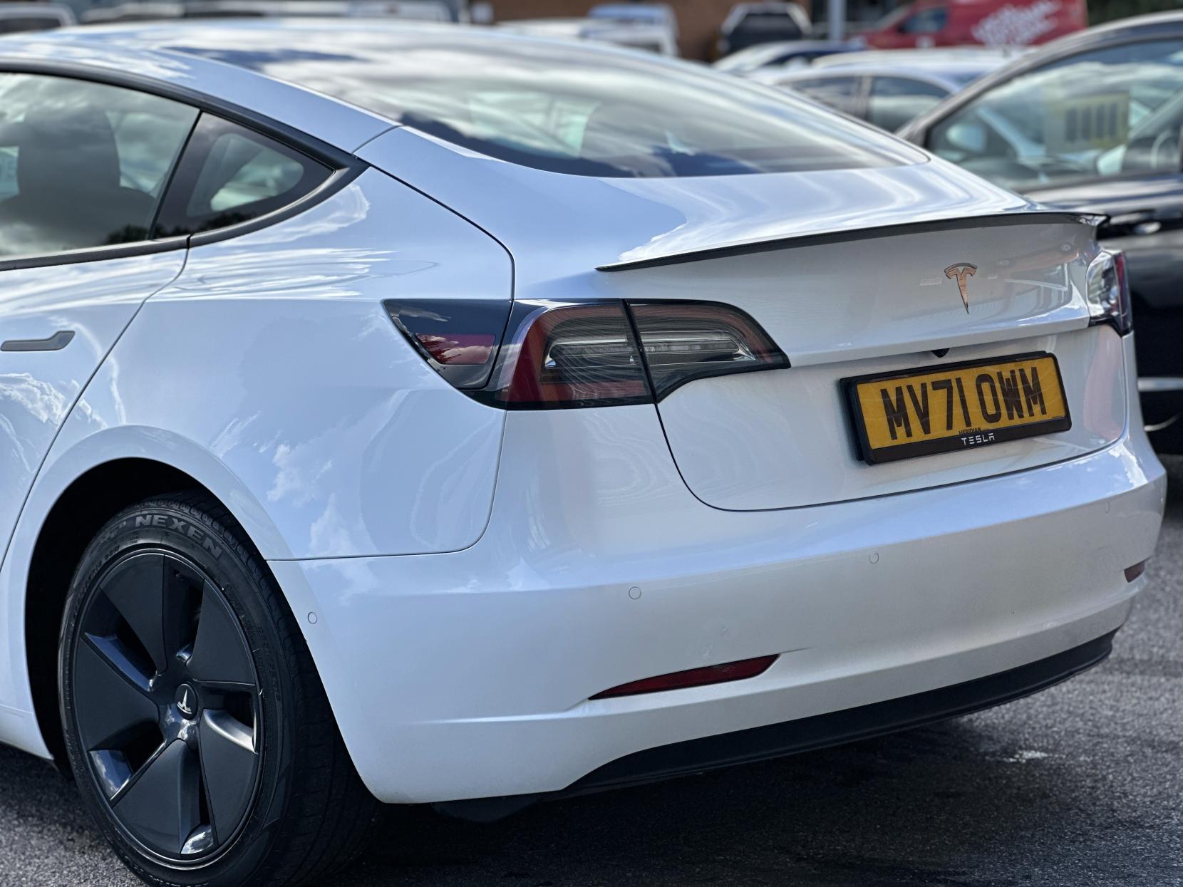 Tesla Model 3 Standard Range Plus Saloon 4dr Electric Auto RWD (241 bhp)