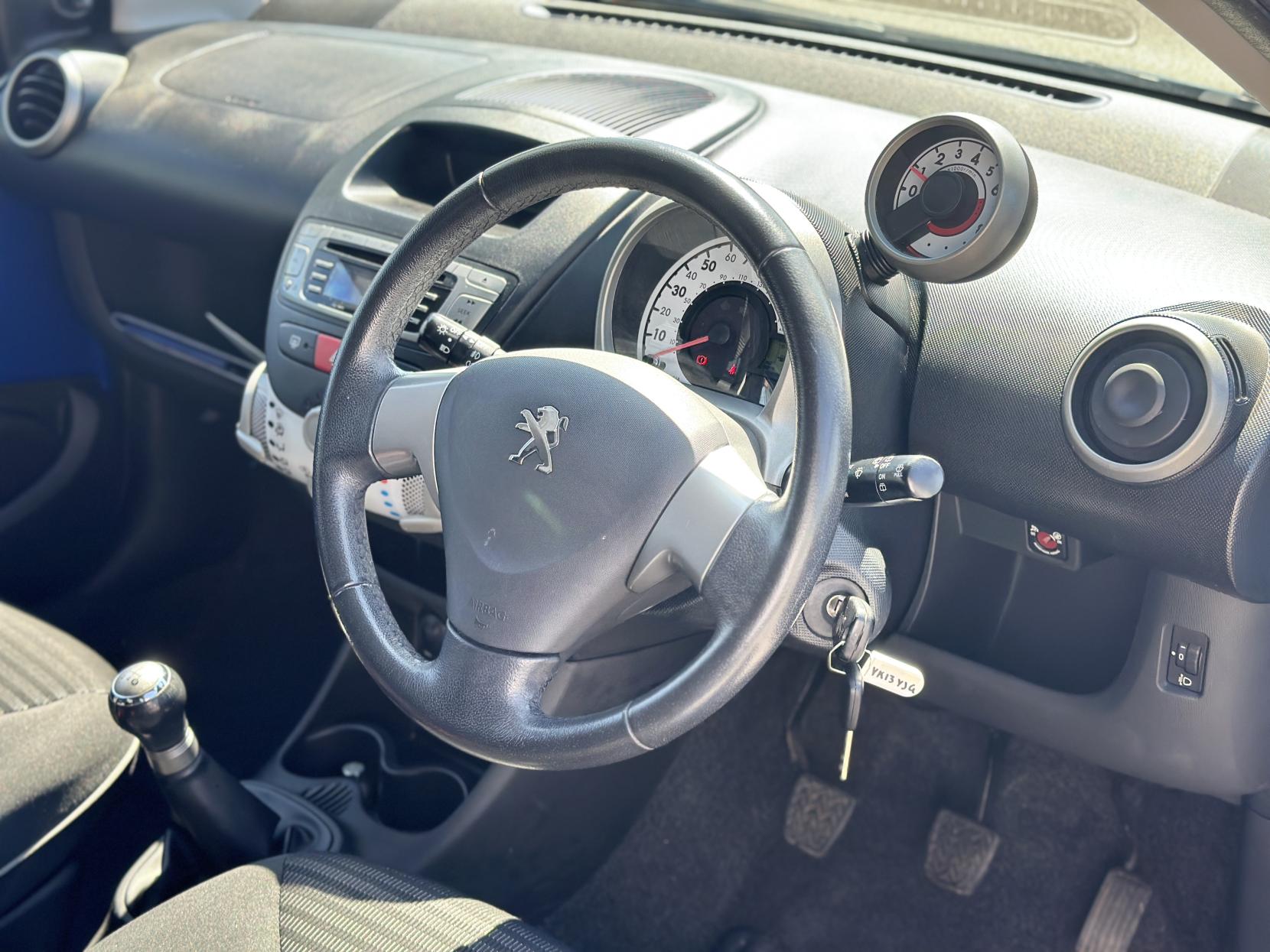 Peugeot 107 1.0 12V Allure Hatchback 5dr Petrol Manual Euro 5 (68 ps)
