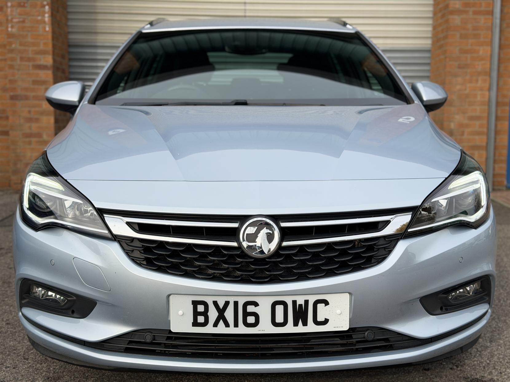 Vauxhall Astra 1.4i Turbo SRi Sports Tourer 5dr Petrol Manual Euro 6 (150 ps)