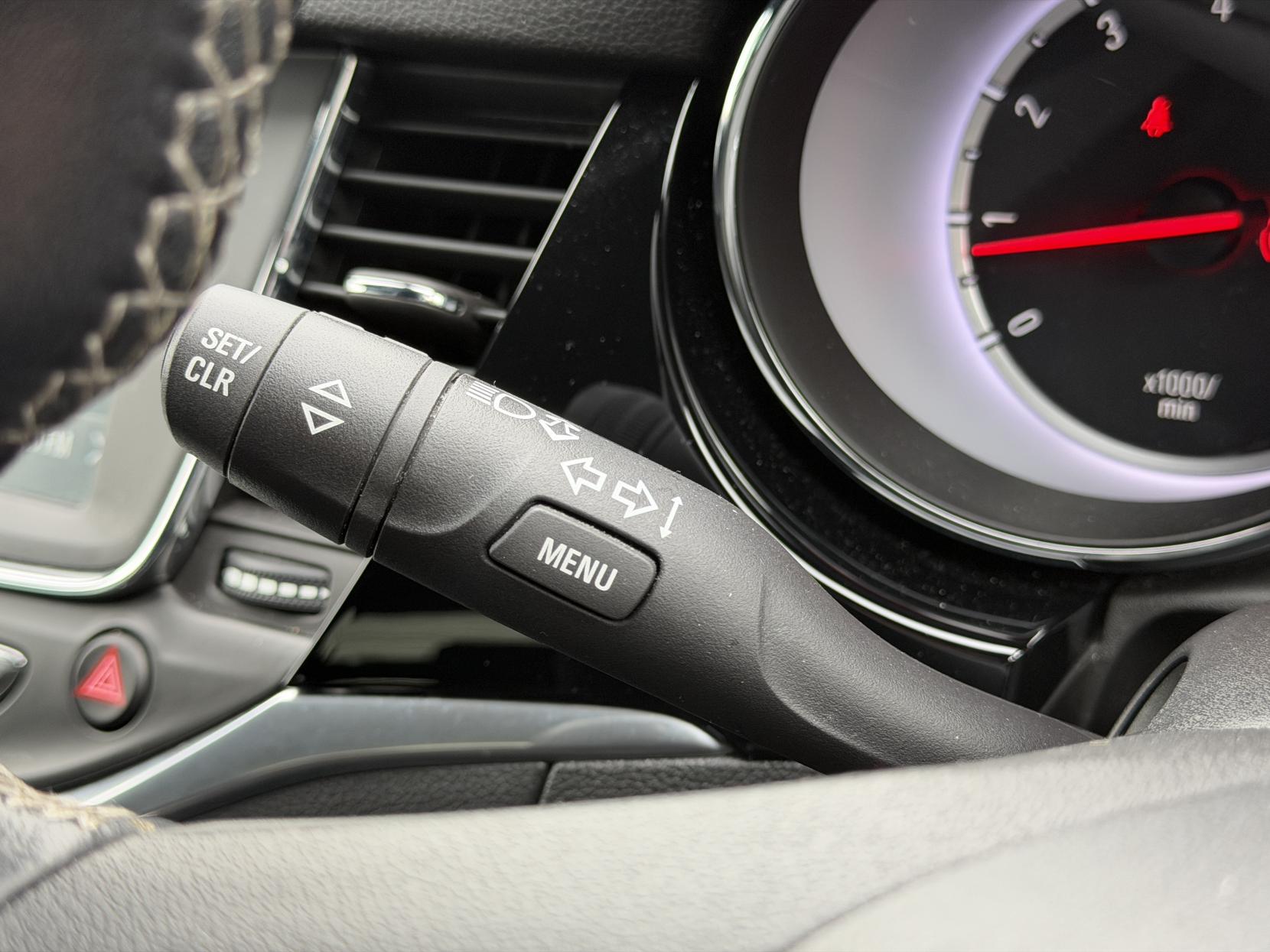 Vauxhall Astra 1.4i Turbo SRi Sports Tourer 5dr Petrol Manual Euro 6 (150 ps)