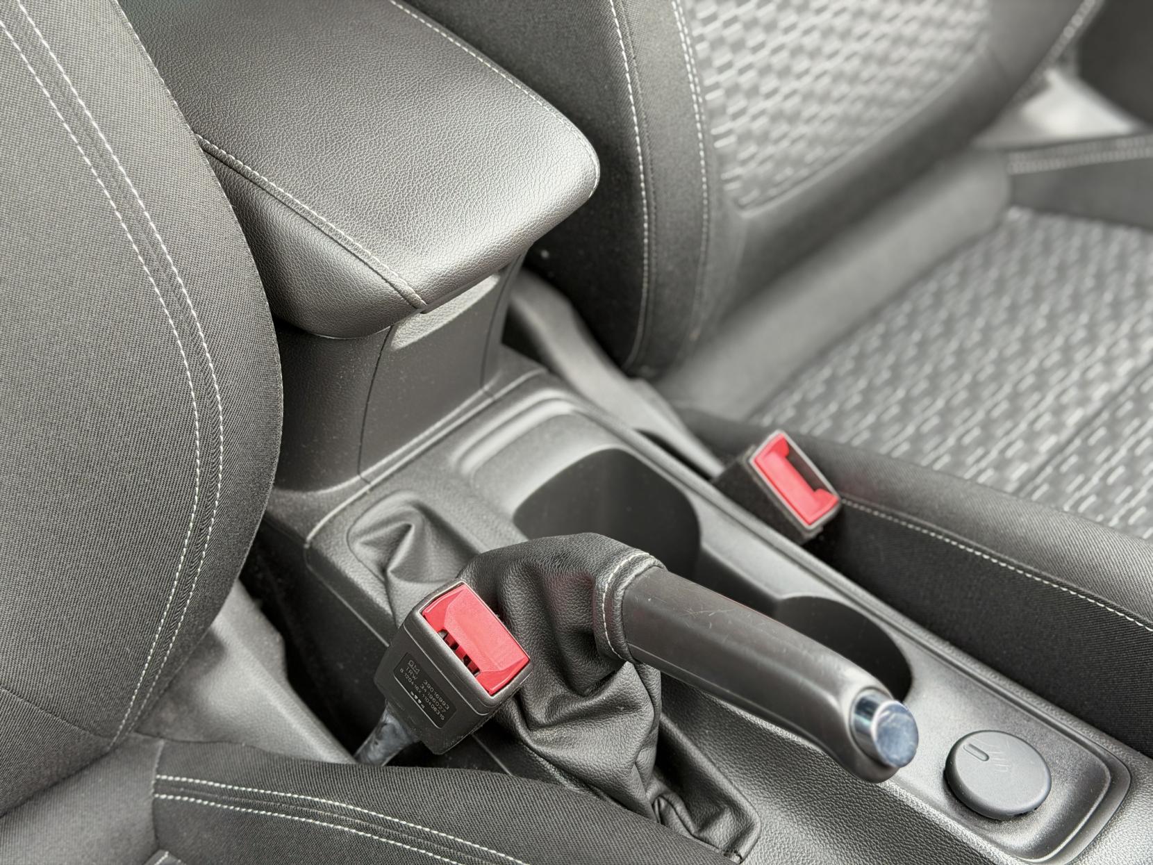 Vauxhall Astra 1.4i Turbo SRi Sports Tourer 5dr Petrol Manual Euro 6 (150 ps)