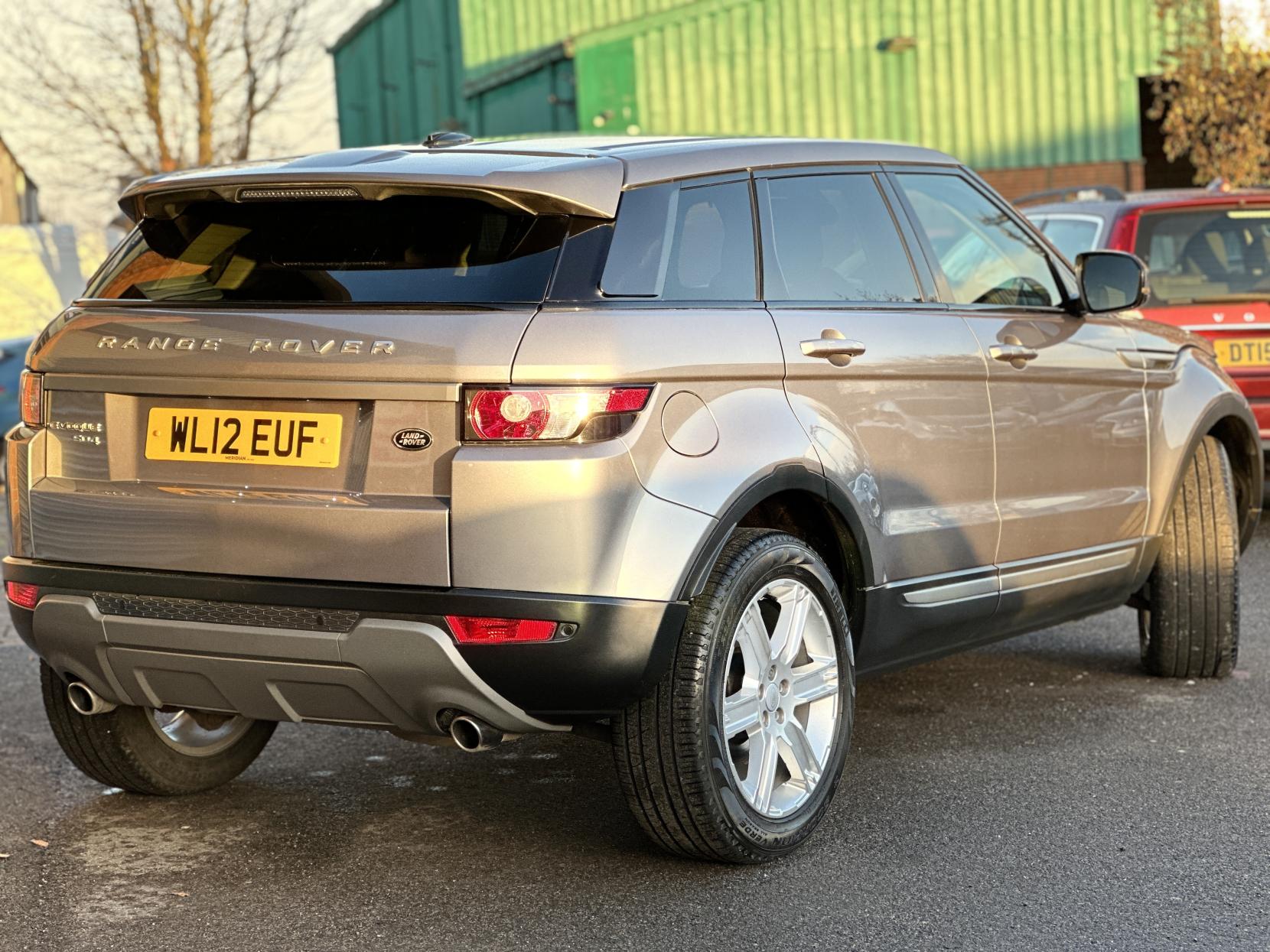 Land Rover Range Rover Evoque 2.2 SD4 Pure SUV 5dr Diesel Manual 4WD Euro 5 (s/s) (190 ps)