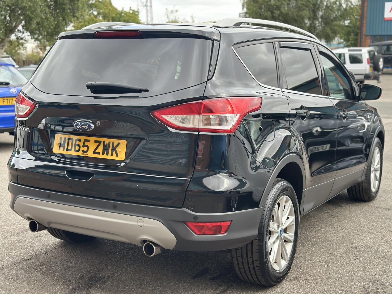Ford Kuga 2.0 TDCi Titanium SUV 5dr Diesel Manual 2WD Euro 6 (s/s) (150 ps)