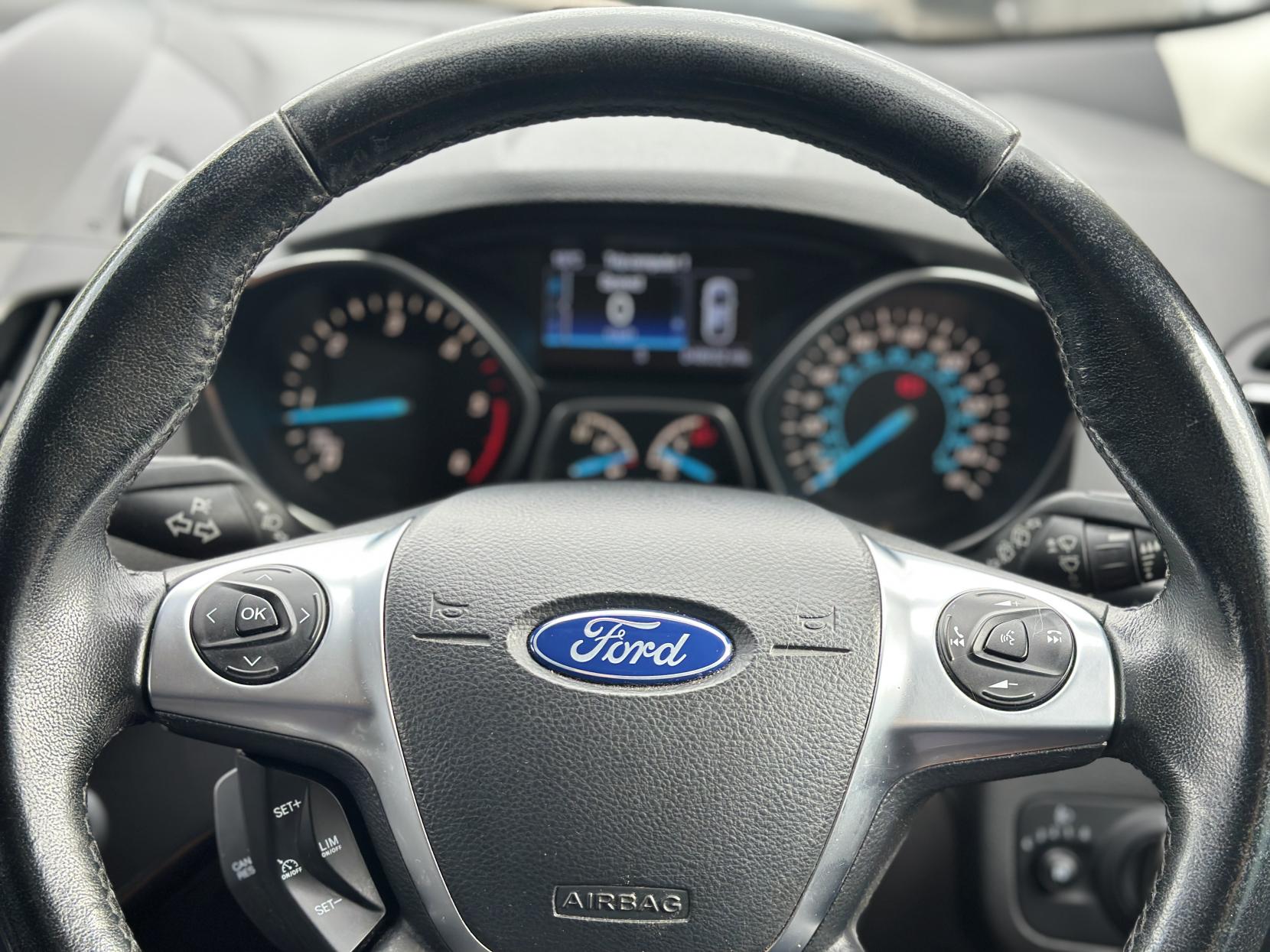 Ford Kuga 2.0 TDCi Titanium SUV 5dr Diesel Manual 2WD Euro 6 (s/s) (150 ps)
