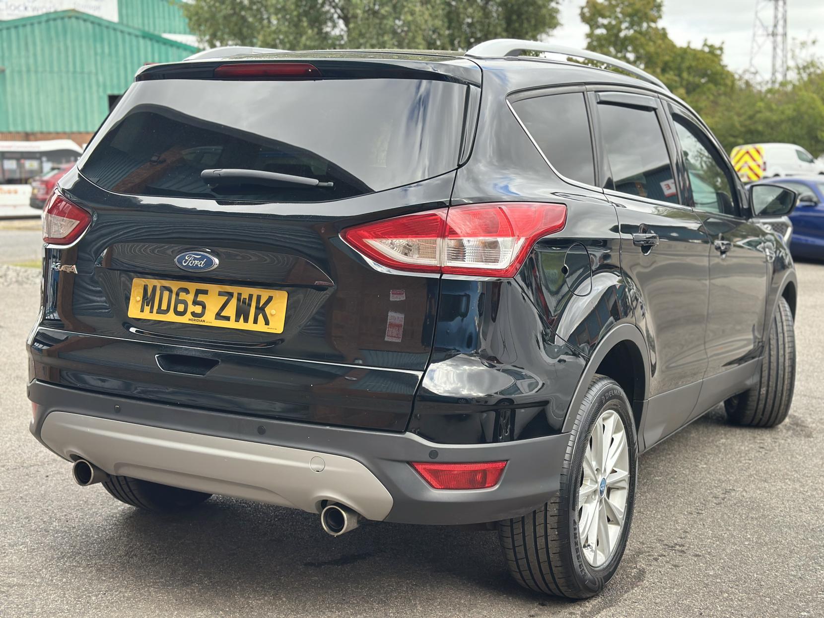 Ford Kuga 2.0 TDCi Titanium SUV 5dr Diesel Manual 2WD Euro 6 (s/s) (150 ps)