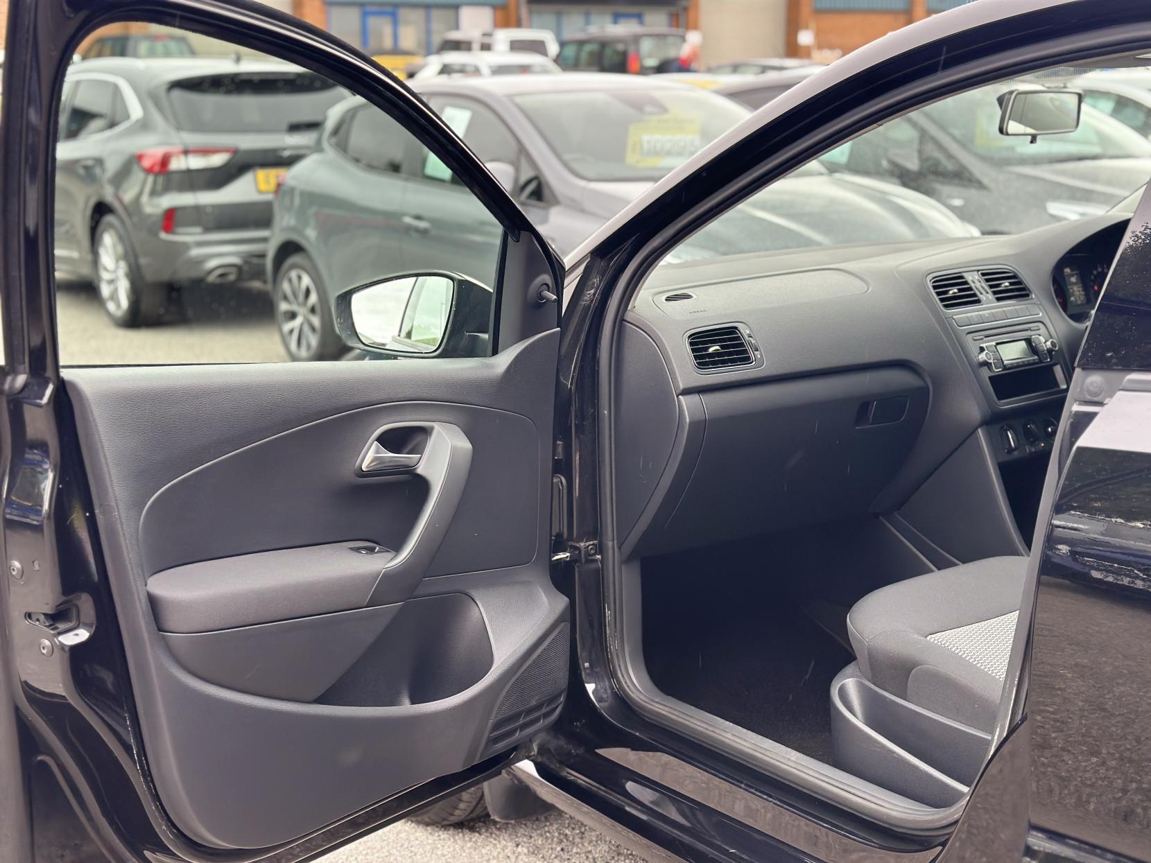 Volkswagen Polo 1.2 S Hatchback 5dr Petrol Manual Euro 5 (A/C) (60 ps)