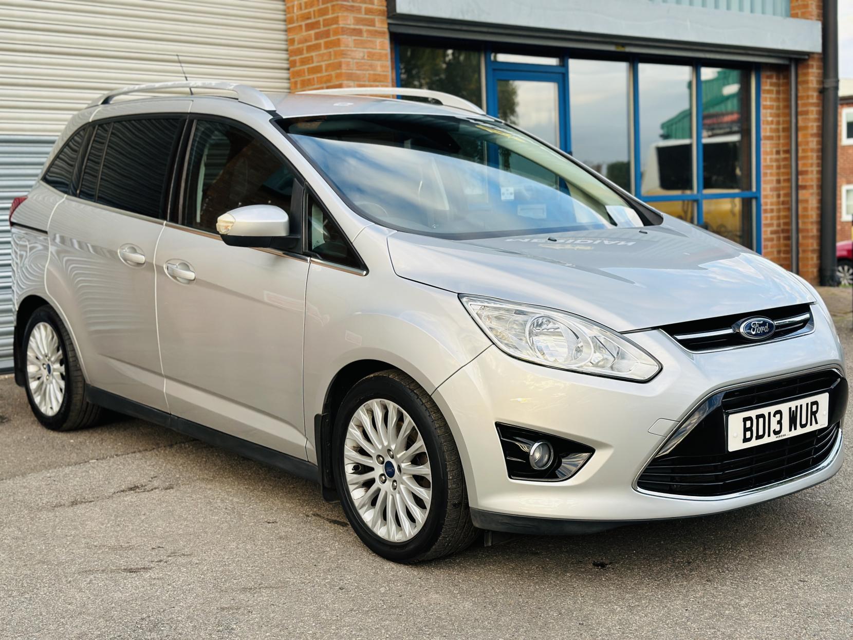 Ford Grand C-Max 1.6 TDCi Titanium MPV 5dr Diesel Manual Euro 5 (115 ps)