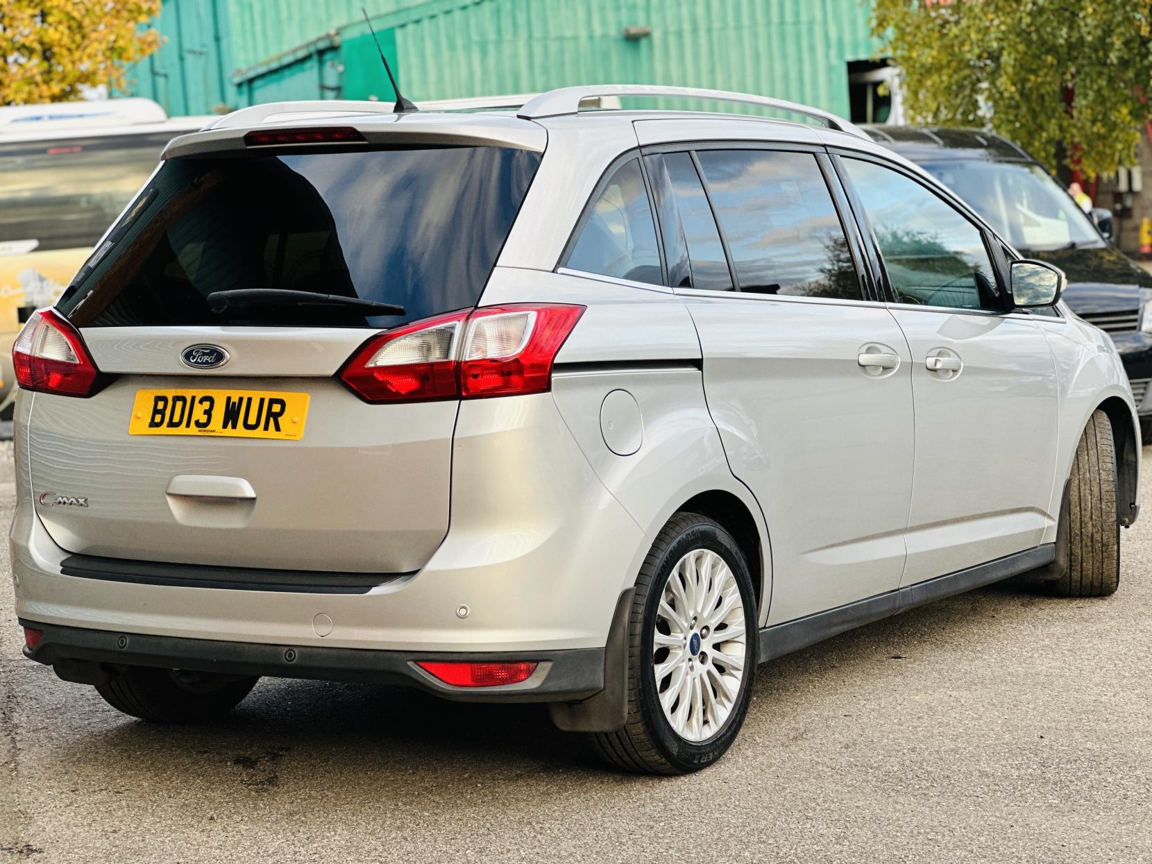 Ford Grand C-Max 1.6 TDCi Titanium MPV 5dr Diesel Manual Euro 5 (115 ps)