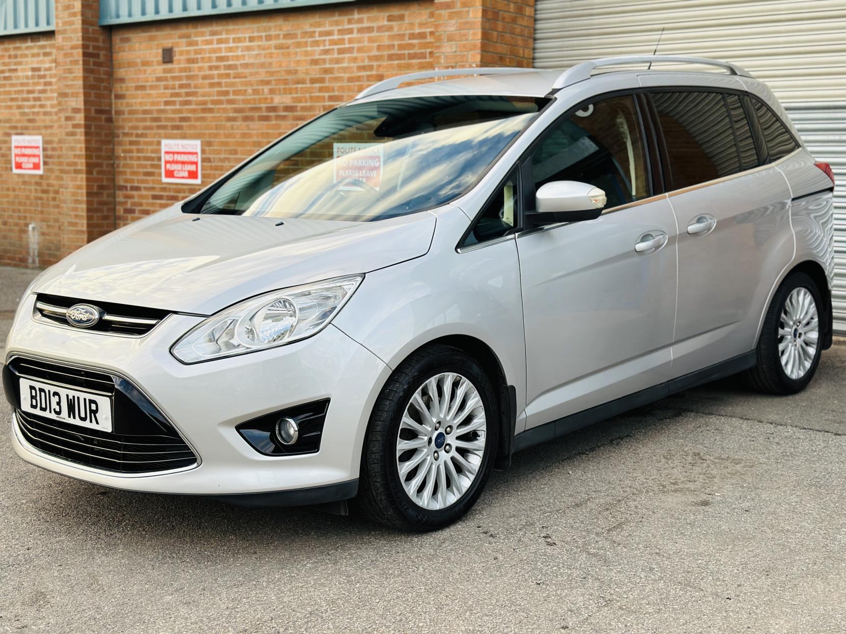 Ford Grand C-Max 1.6 TDCi Titanium MPV 5dr Diesel Manual Euro 5 (115 ps)