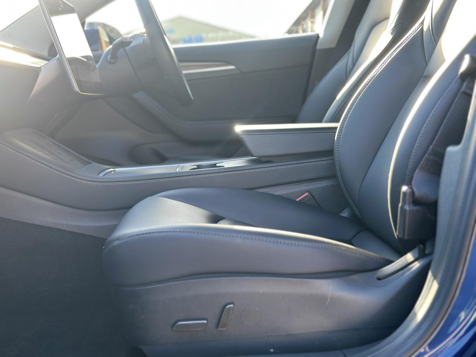 Tesla Model 3 (Dual Motor) Long Range Saloon 4dr Electric Auto 4WDE (346 ps)