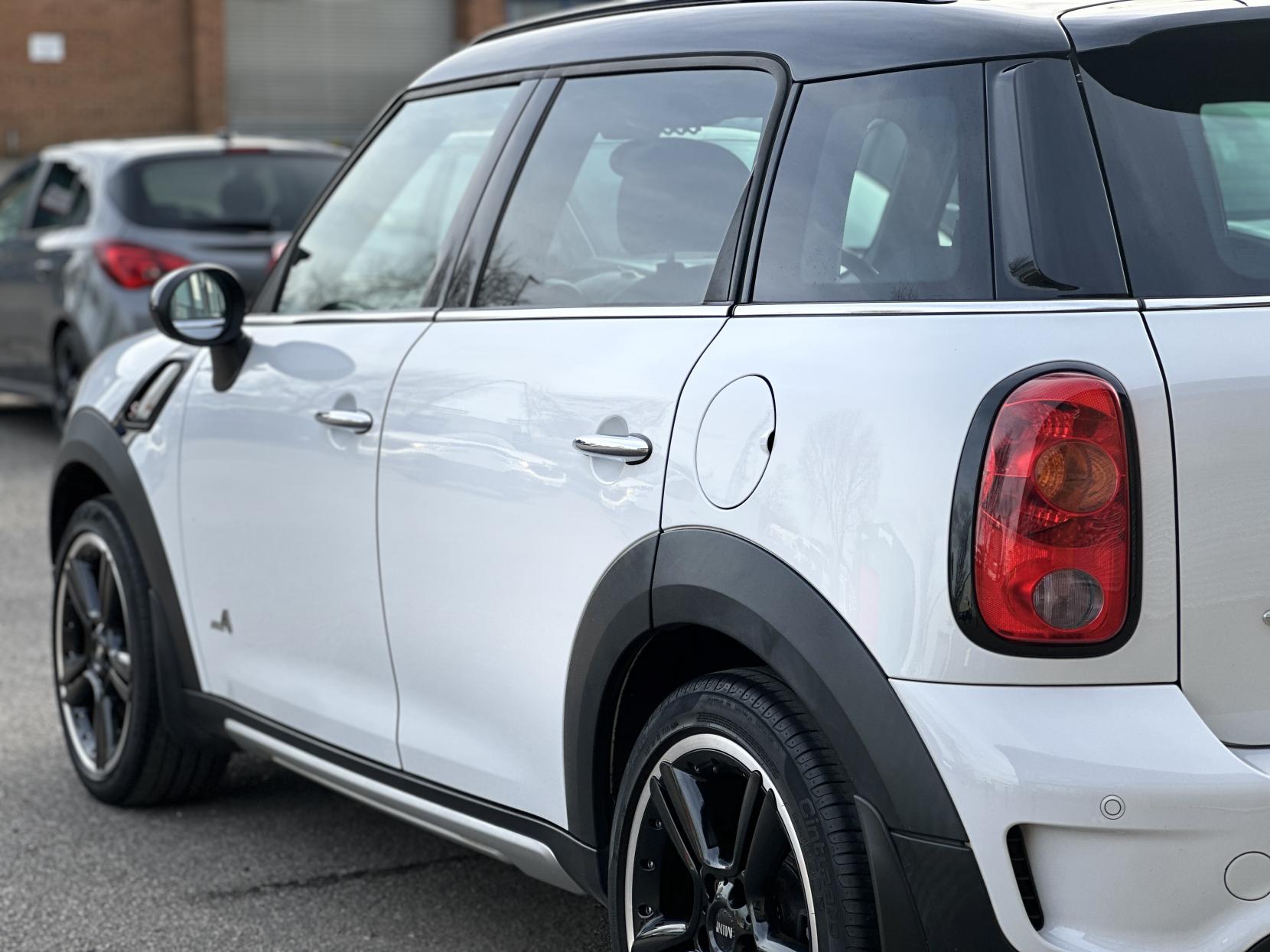 MINI Countryman 1.6 Cooper S SUV 5dr Petrol Auto ALL4 Euro 5 (184 ps)