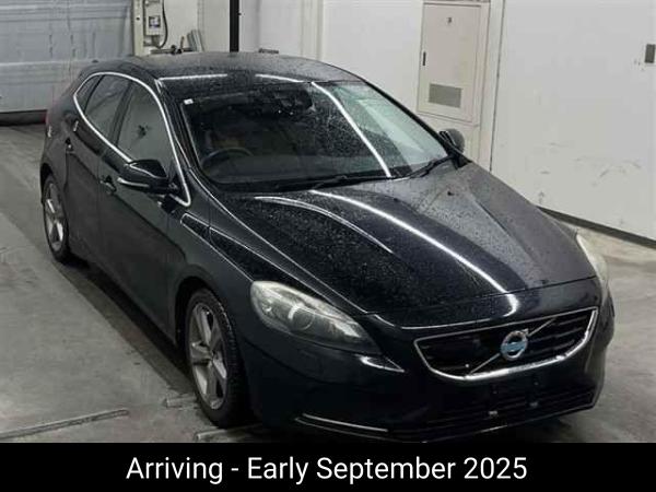 Volvo V40 1.6 T4 SE Lux Nav Hatchback 5dr Petrol Powershift Euro 5 (s/s) (180 ps)