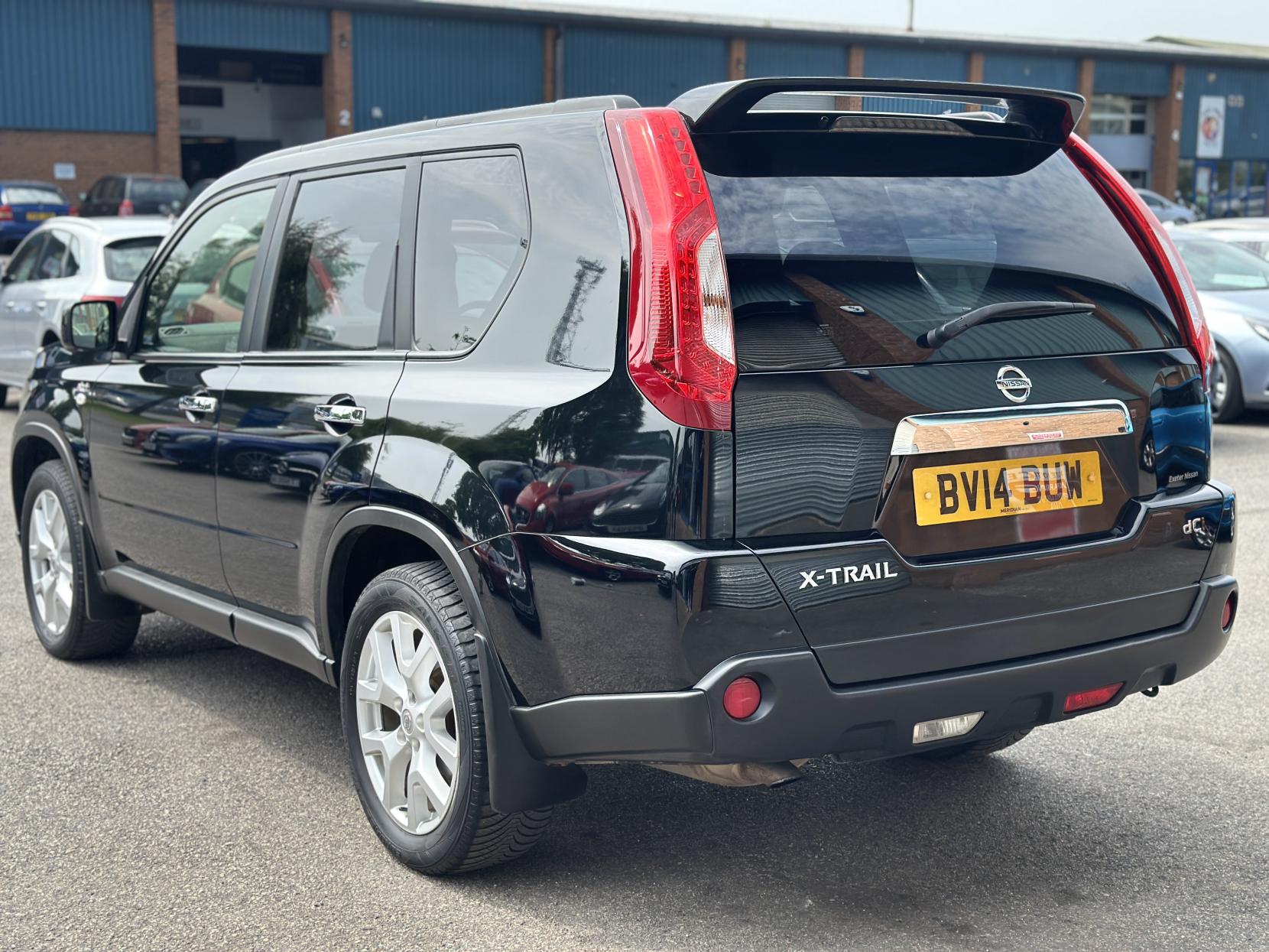 Nissan X-Trail 2.0 dCi n-tec+ SUV 5dr Diesel Manual 4WD Euro 5 (173 ps)