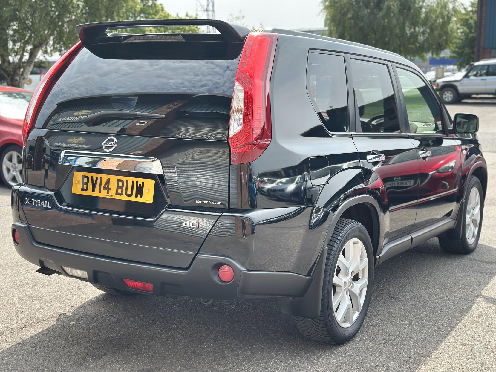 Nissan X-Trail 2.0 dCi n-tec+ SUV 5dr Diesel Manual 4WD Euro 5 (173 ps)