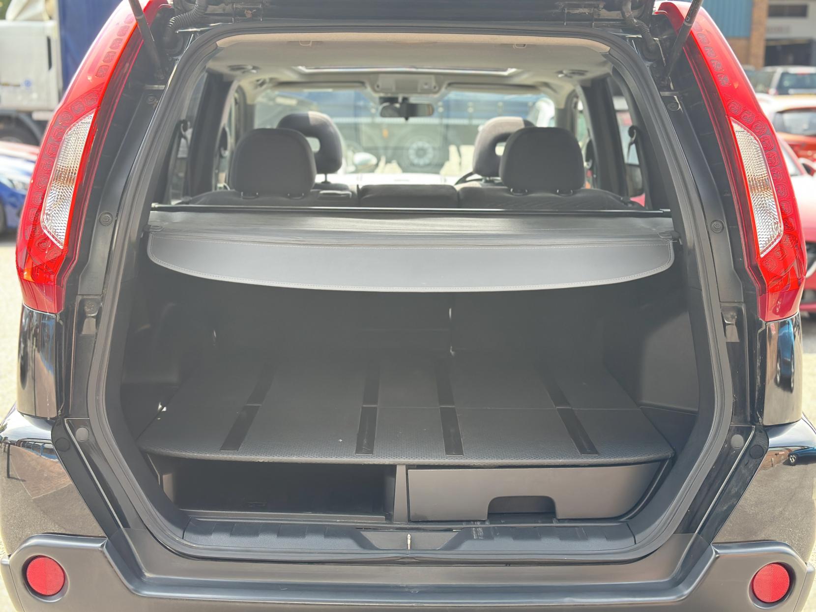 Nissan X-Trail 2.0 dCi n-tec+ SUV 5dr Diesel Manual 4WD Euro 5 (173 ps)
