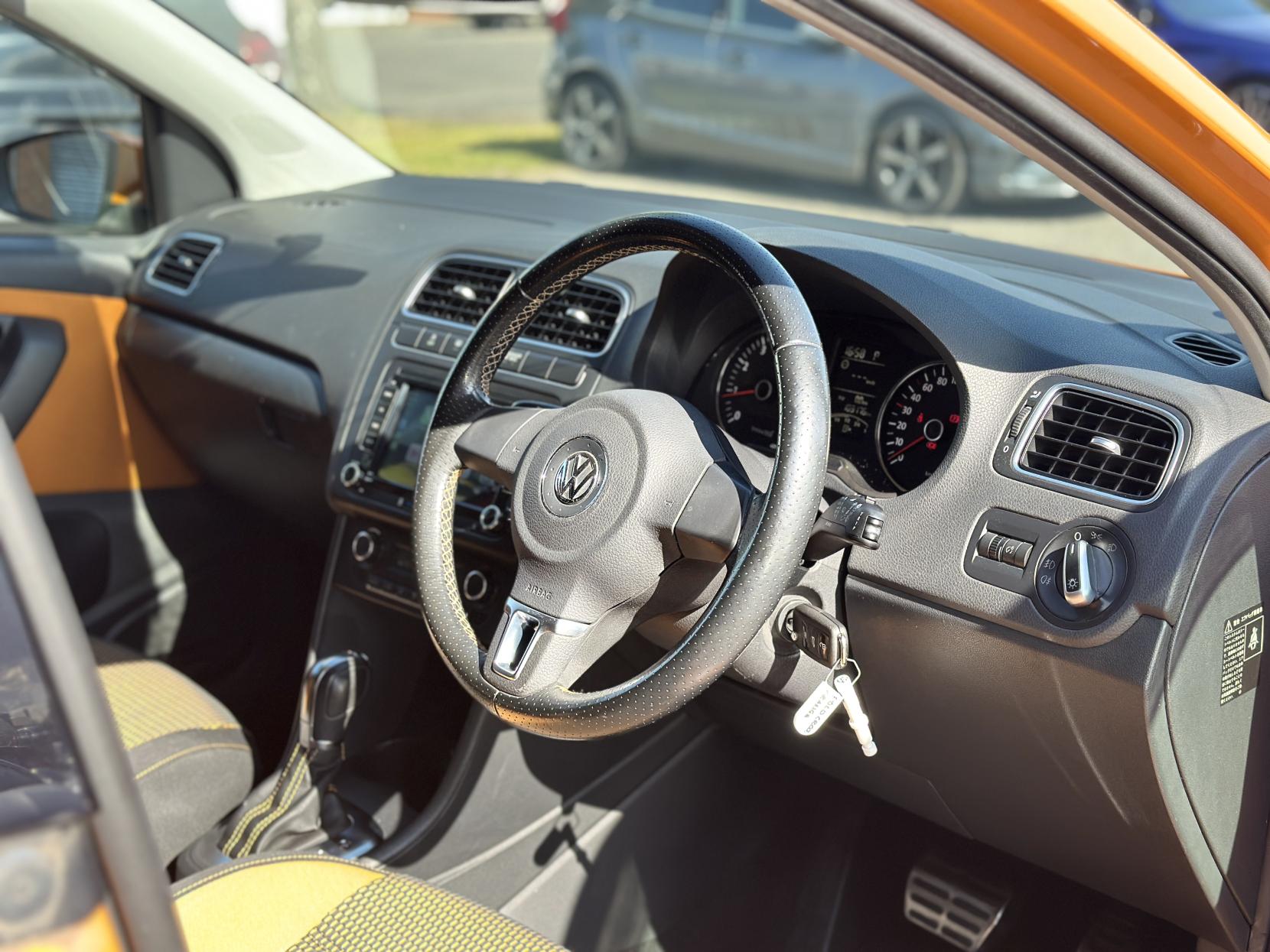 Volkswagen Polo 1.2 Cross Hatchback (2009 - 2014)