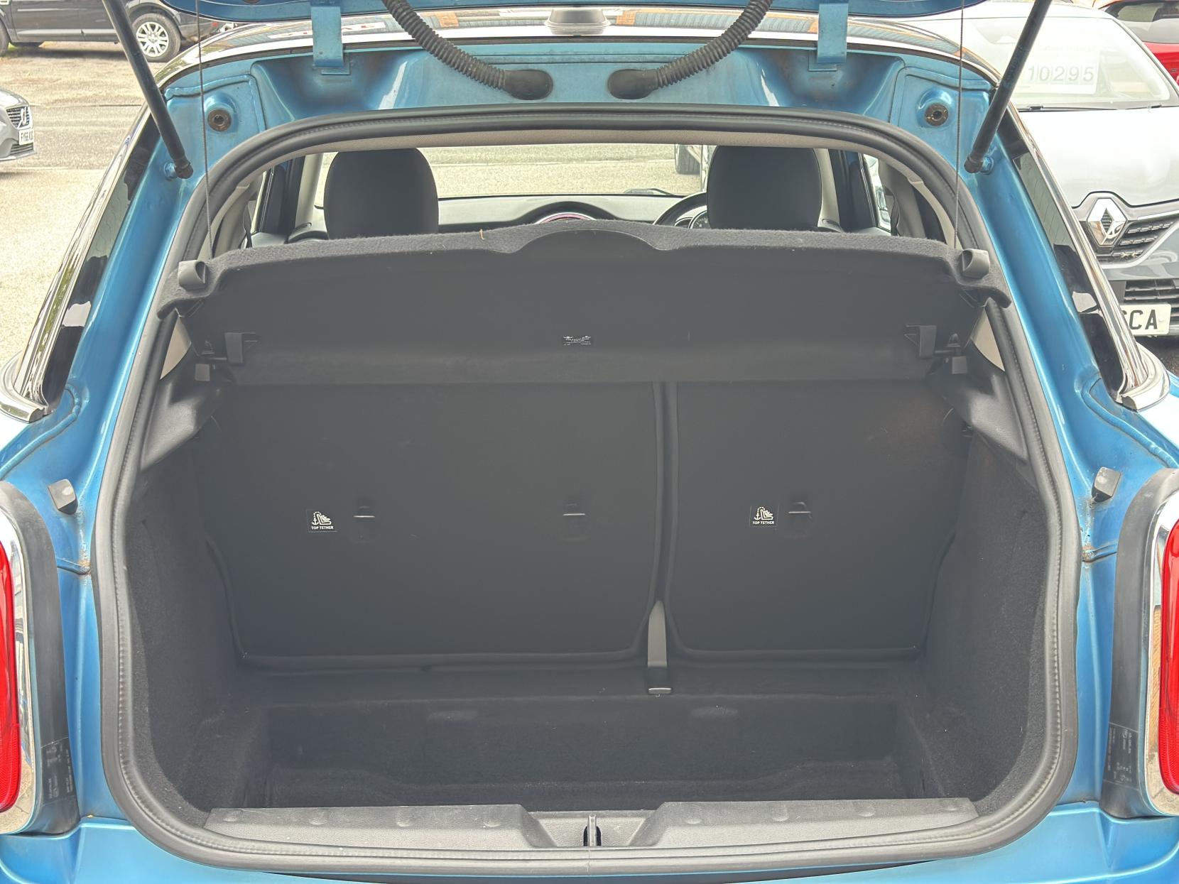 MINI Hatch 1.5 Cooper D Hatchback 5dr Diesel Manual Euro 6 (s/s) (116 ps)
