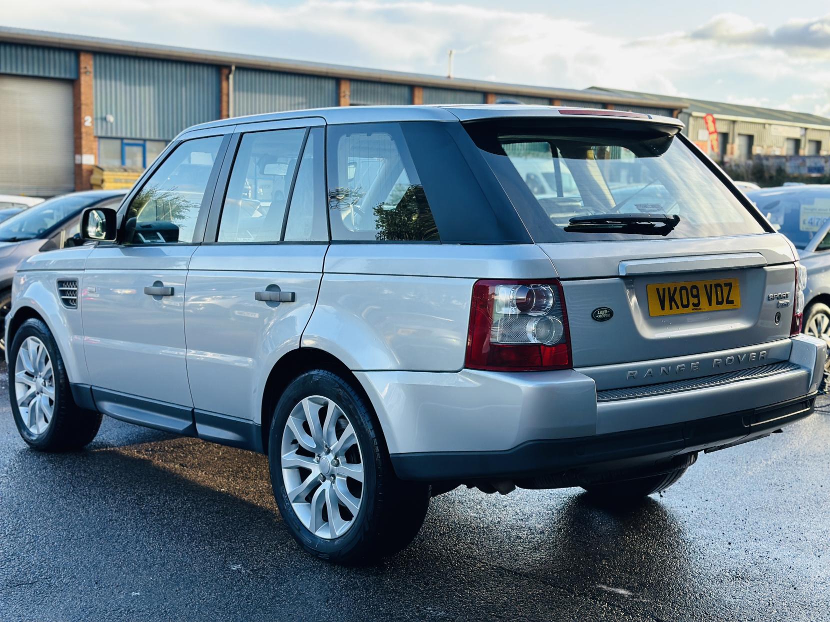 Land Rover Range Rover Sport 3.6 TD V8 HSE SUV 5dr Diesel Automatic (294 g/km, 272 bhp)