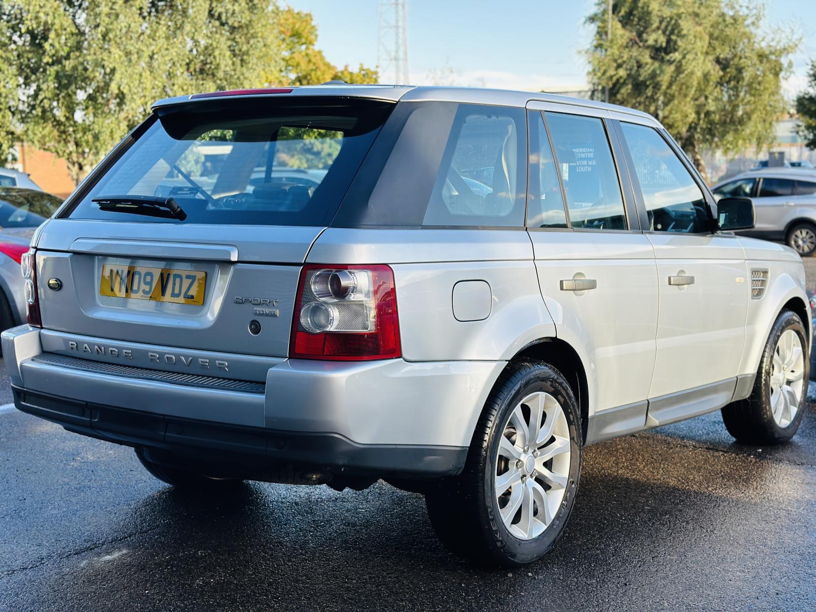 Land Rover Range Rover Sport 3.6 TD V8 HSE SUV 5dr Diesel Automatic (294 g/km, 272 bhp)