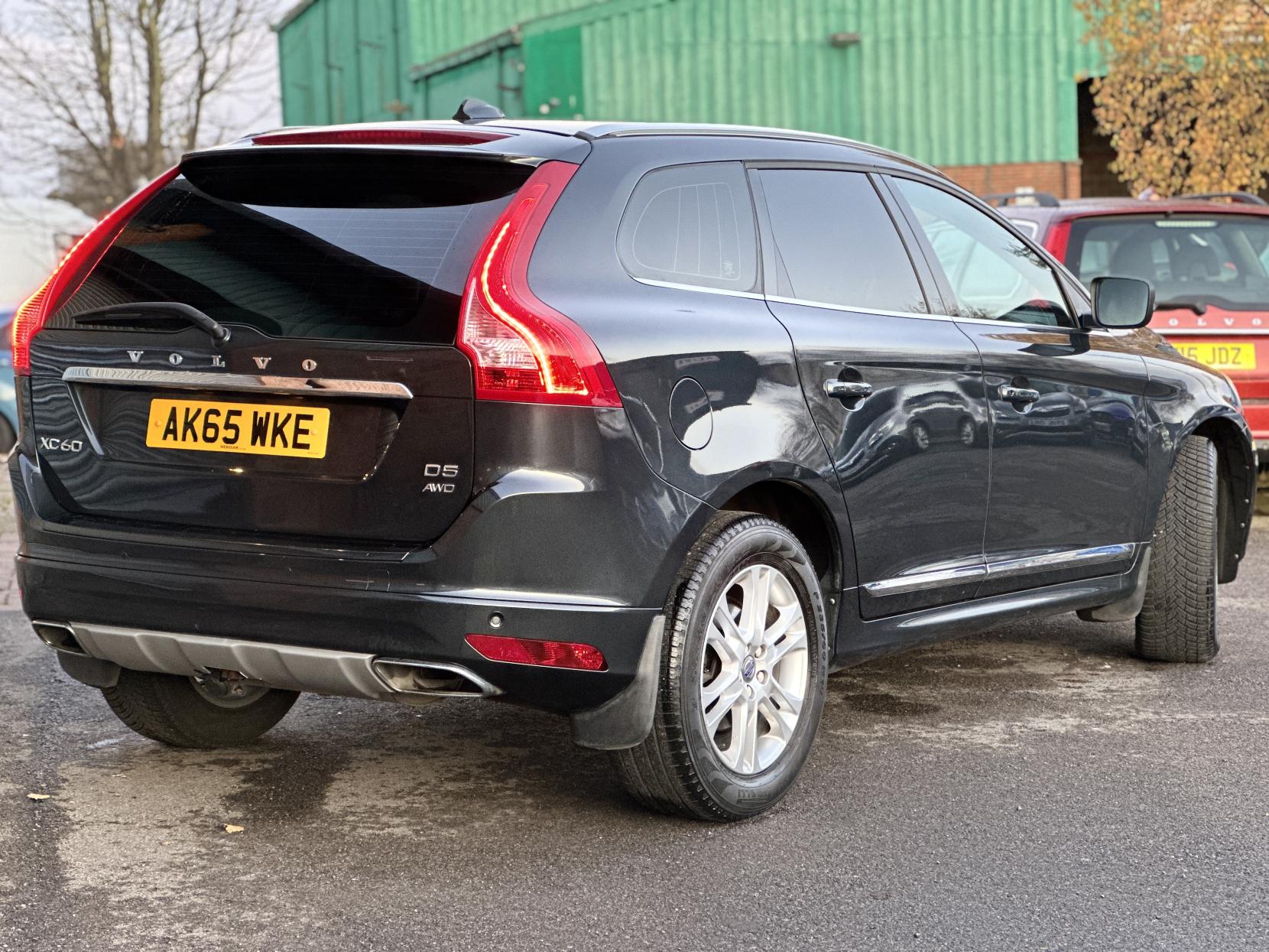 Volvo XC60 2.4 D5 SE Lux Nav SUV 5dr Diesel Manual AWD Euro 6 (s/s) (220 ps)