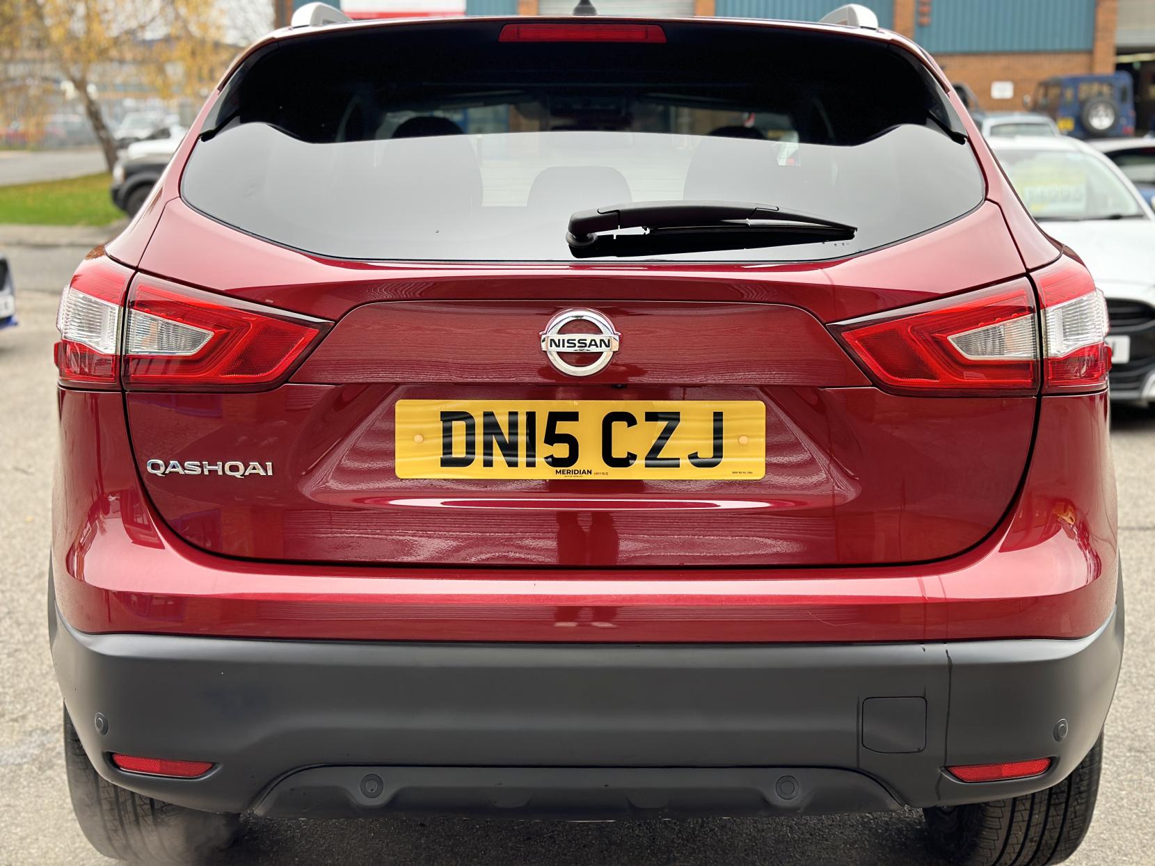 Nissan Qashqai 1.2 DIG-T n-tec+ SUV 5dr Petrol Manual 2WD Euro 5 (s/s) (115 ps)