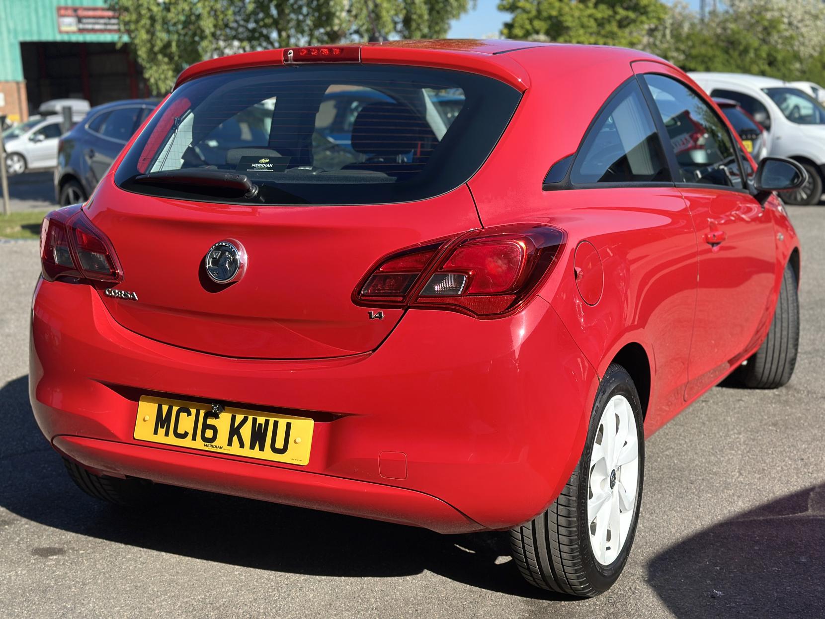 Vauxhall Corsa 1.4i ecoFLEX Sting Hatchback 3dr Petrol Manual Euro 6 (75 ps)