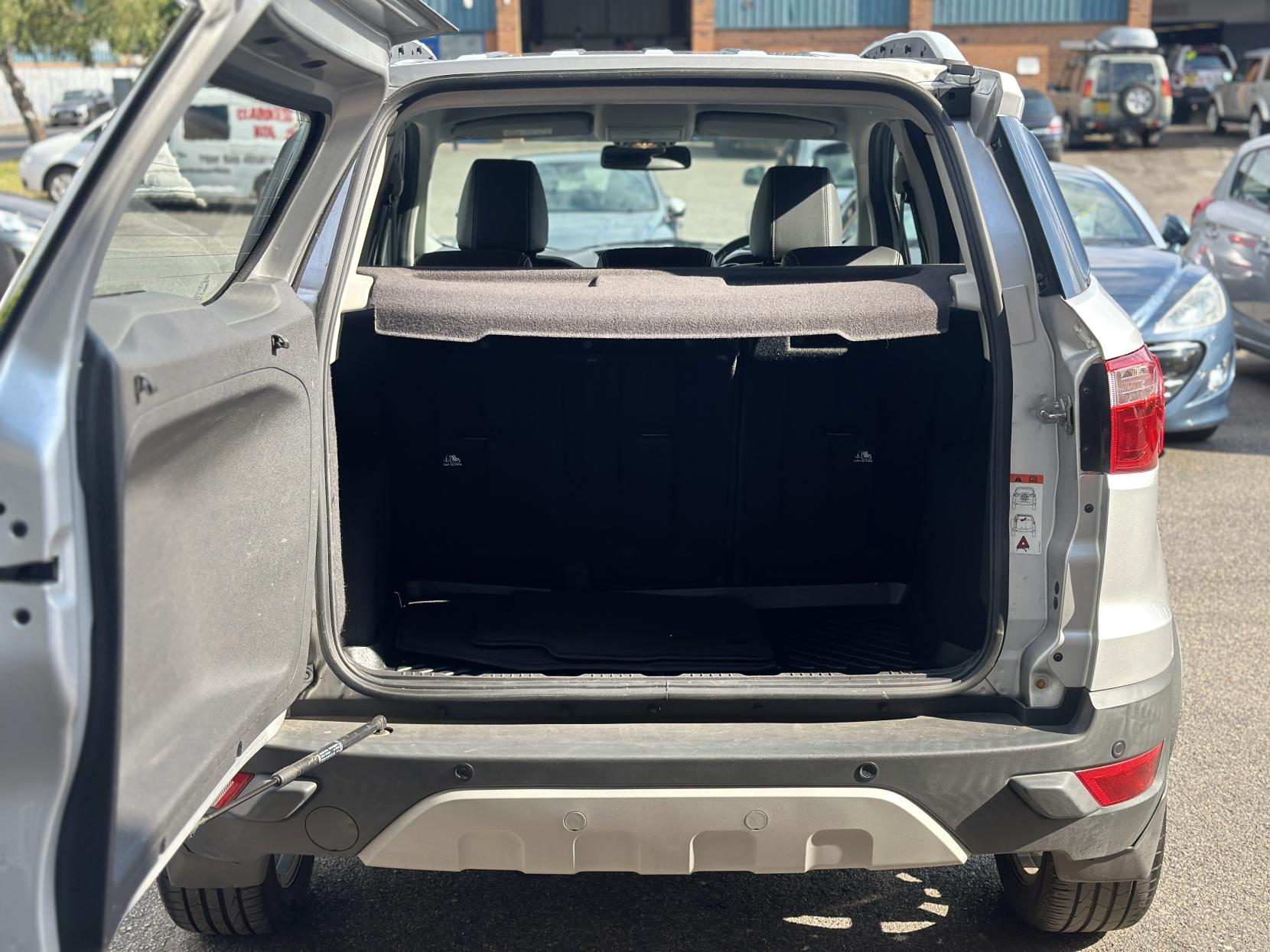 Ford EcoSport 1.5 Titanium SUV 5dr Petrol Powershift 2WD Euro 5 (112 ps)