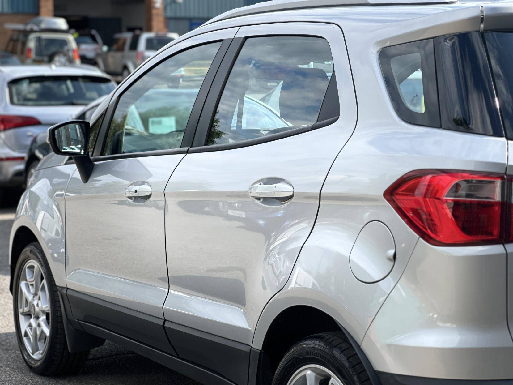 Ford EcoSport 1.5 Titanium SUV 5dr Petrol Powershift 2WD Euro 5 (112 ps)