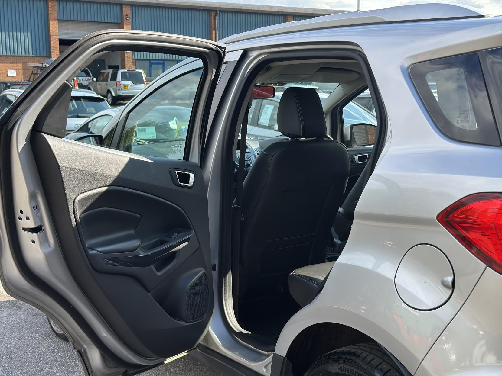 Ford EcoSport 1.5 Titanium SUV 5dr Petrol Powershift 2WD Euro 5 (112 ps)