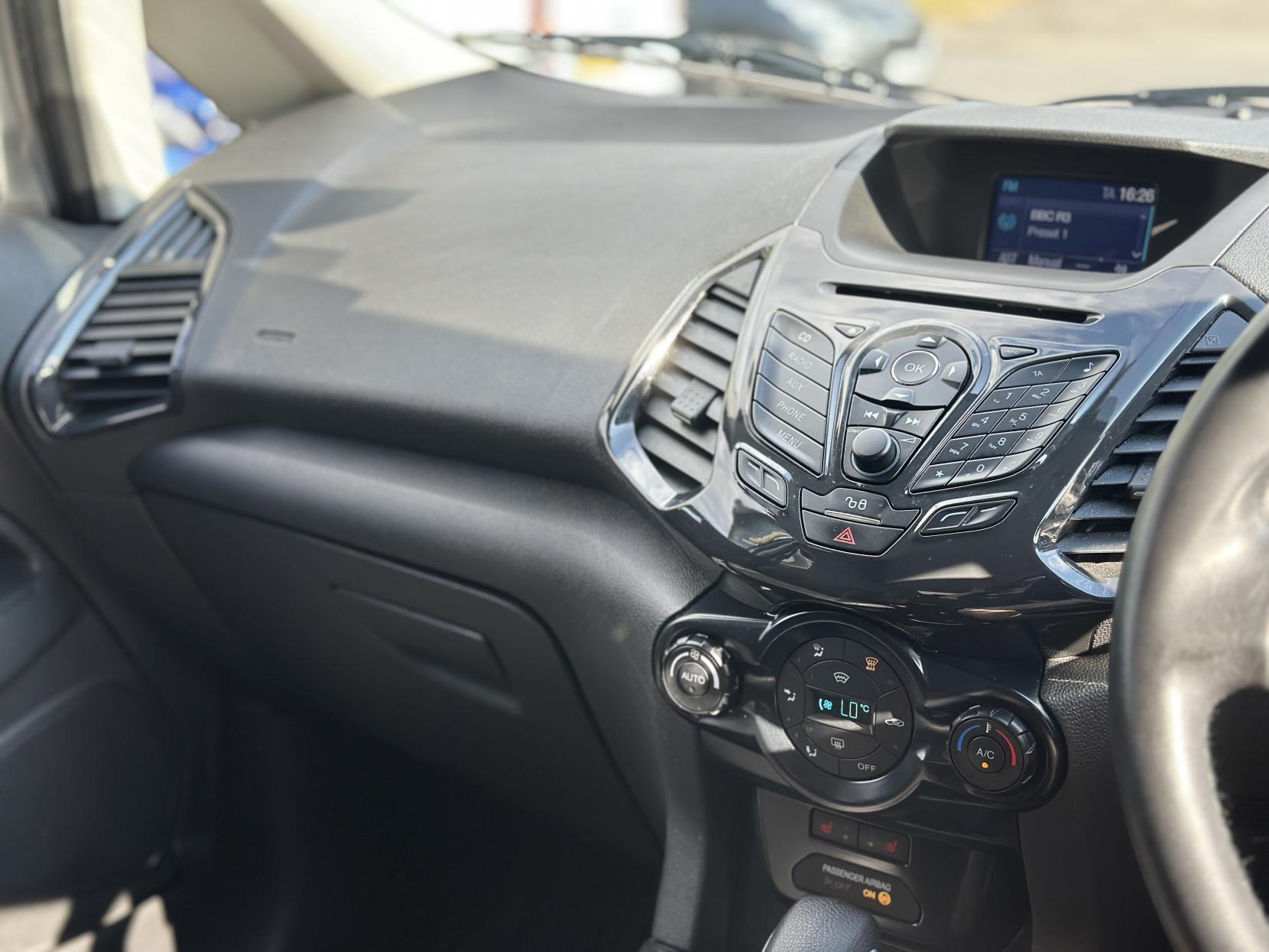 Ford EcoSport 1.5 Titanium SUV 5dr Petrol Powershift 2WD Euro 5 (112 ps)
