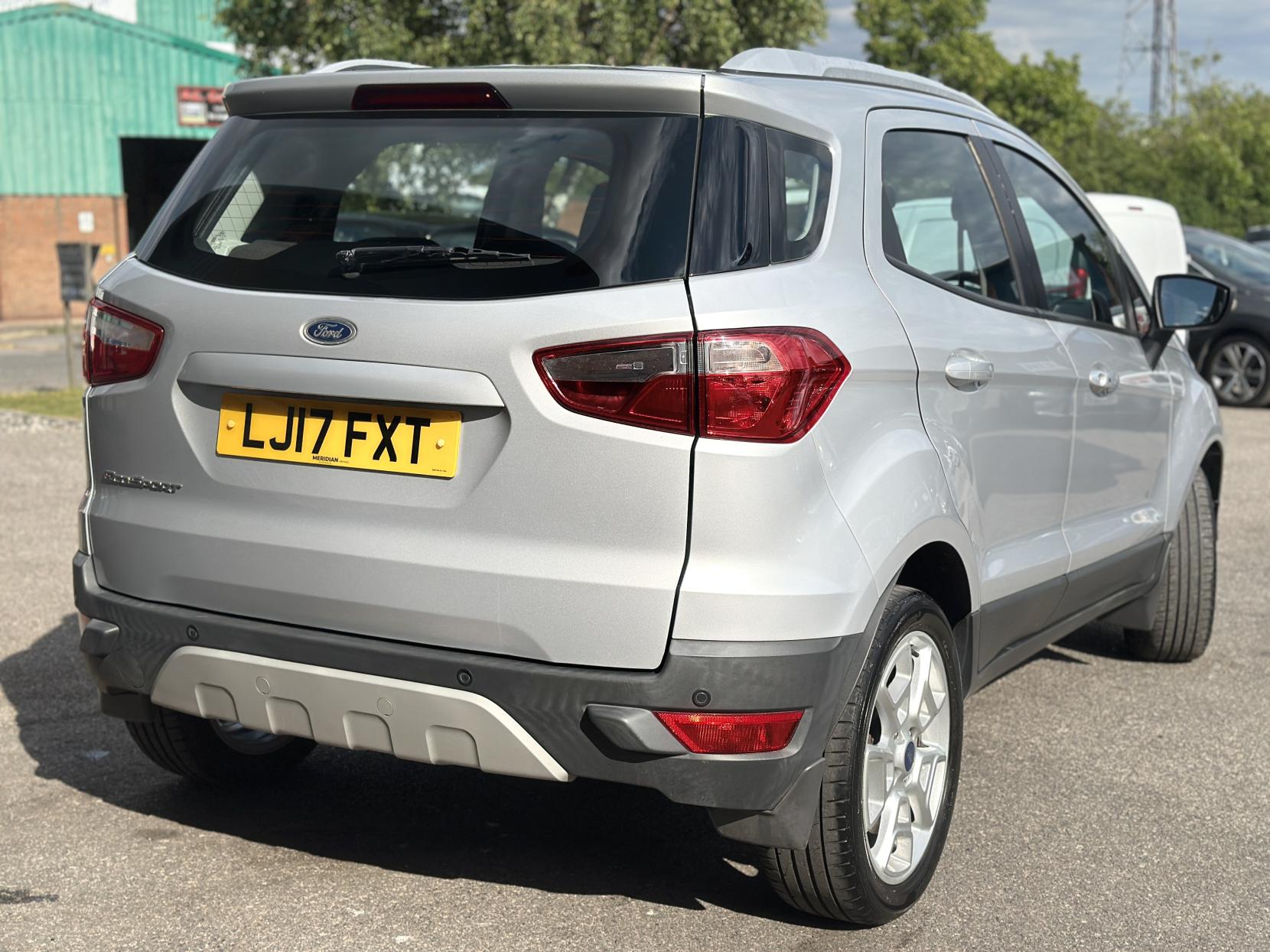 Ford EcoSport 1.5 Titanium SUV 5dr Petrol Powershift 2WD Euro 5 (112 ps)