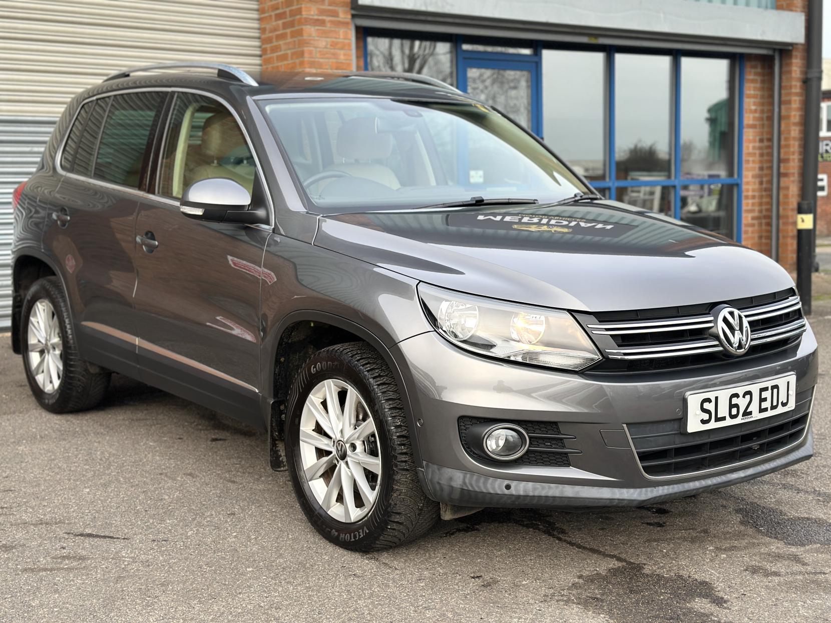 Volkswagen Tiguan 2.0 TDI BlueMotion Tech SE SUV 5dr Diesel DSG 4WD Euro 5 (s/s) (140 ps)