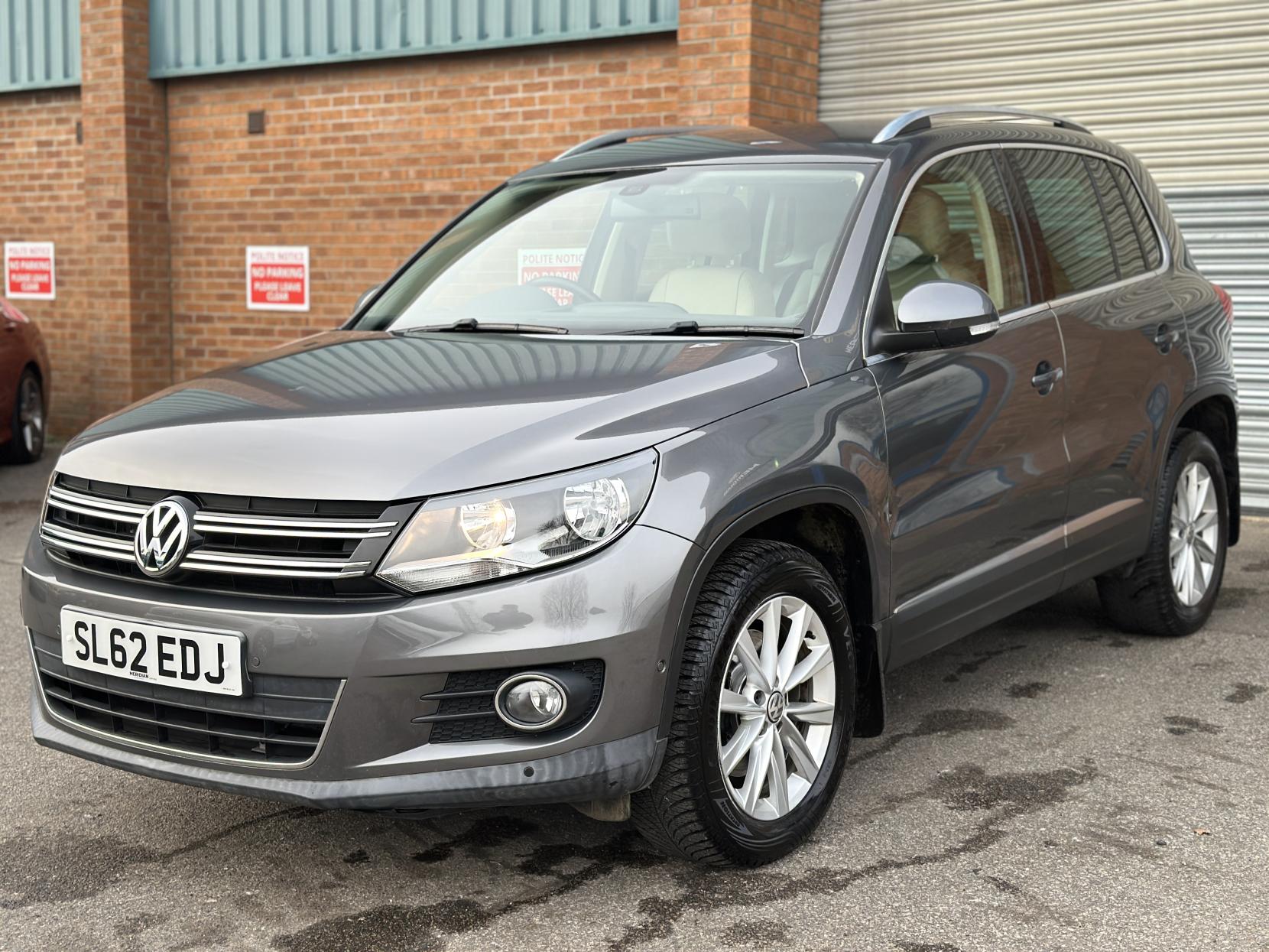 Volkswagen Tiguan 2.0 TDI BlueMotion Tech SE SUV 5dr Diesel DSG 4WD Euro 5 (s/s) (140 ps)