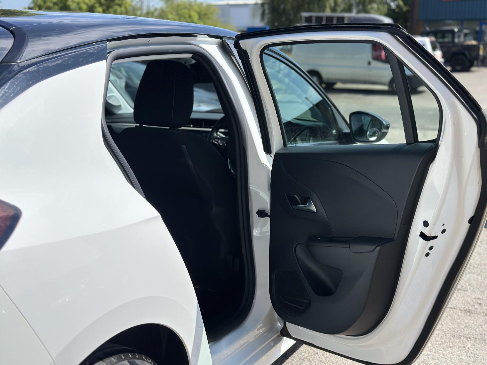 Vauxhall Corsa 1.2 SE Edition Hatchback 5dr Petrol Manual Euro 6 (75 ps)