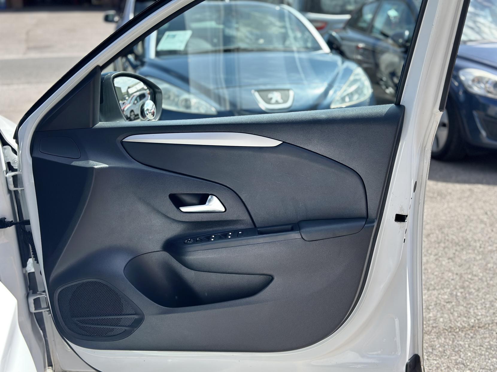 Vauxhall Corsa 1.2 SE Edition Hatchback 5dr Petrol Manual Euro 6 (75 ps)
