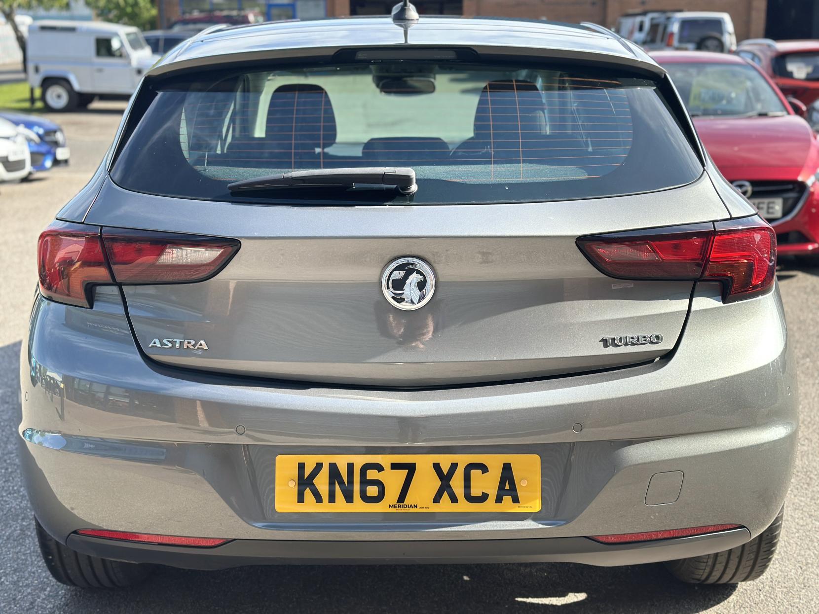 Vauxhall Astra 1.4i Turbo SRi Hatchback 5dr Petrol Auto Euro 6 (s/s) (150 ps)