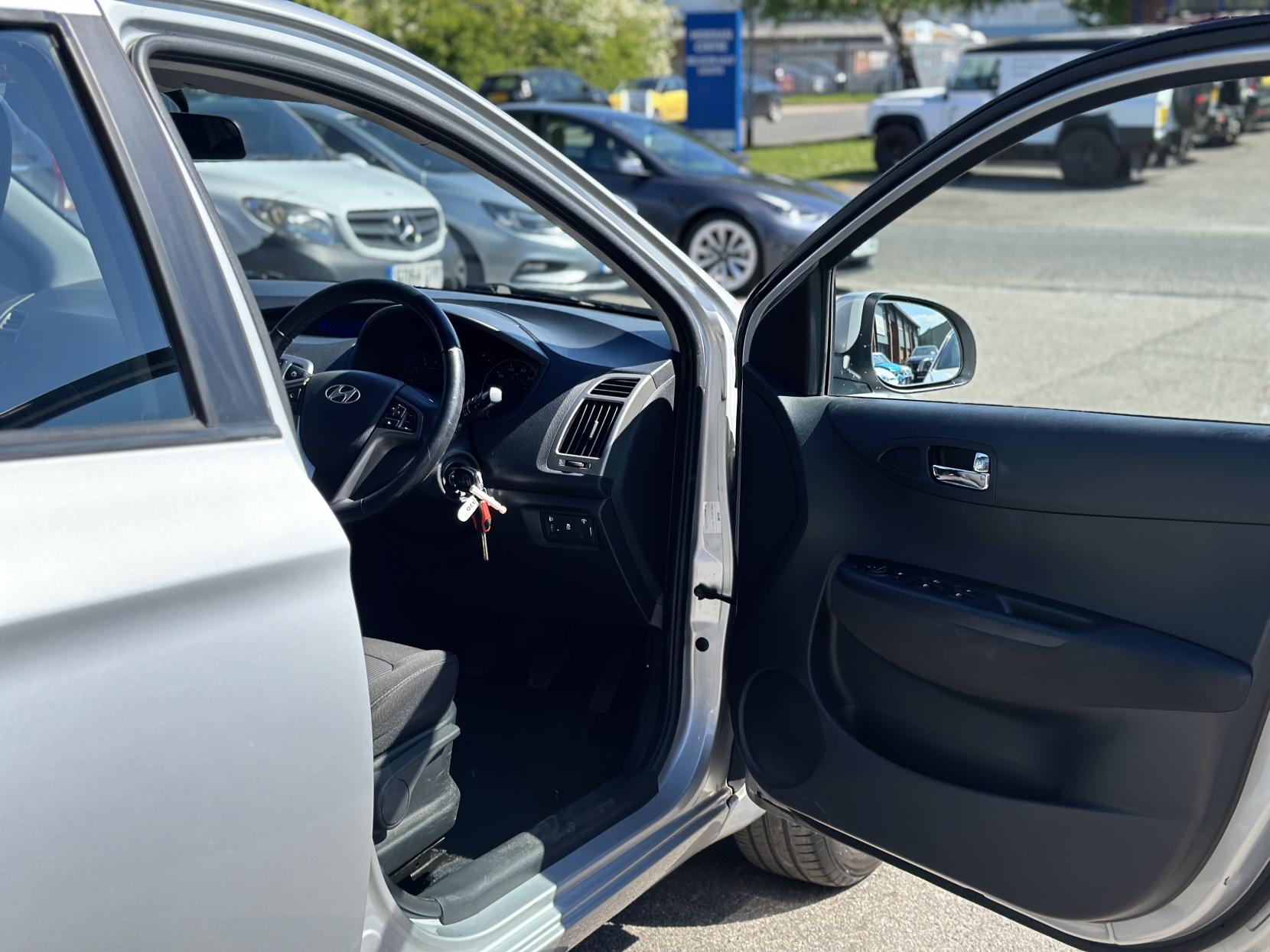 Hyundai i20 1.2 Active Hatchback 5dr Petrol Manual Euro 5 (85 bhp)
